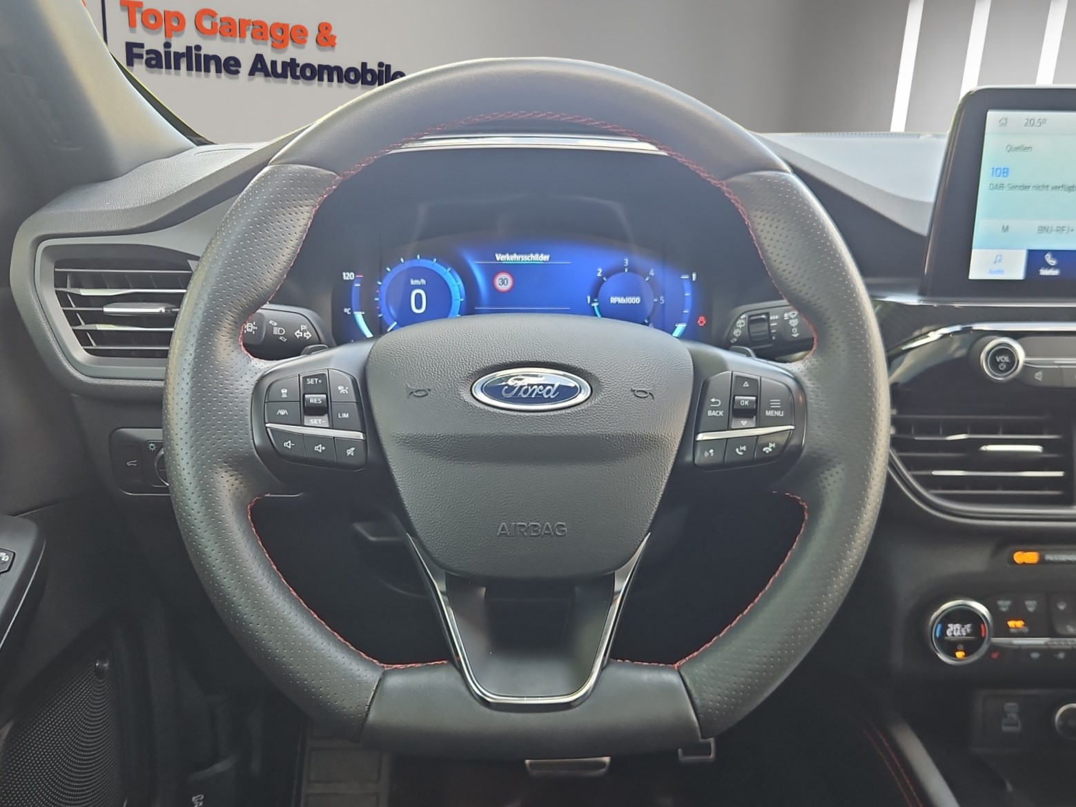 FORD Kuga 2.0 TDCi EcoBlue ST-Line X 4WD-image-9