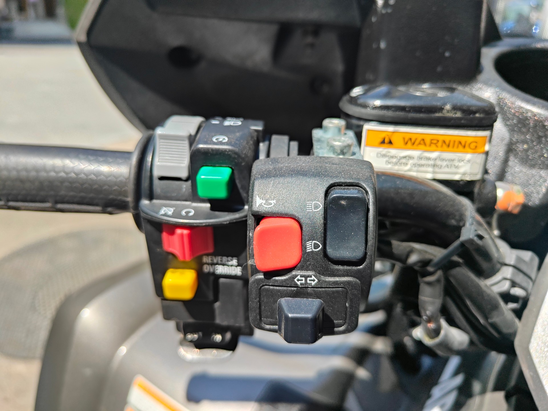 ARCTIC CAT 1000 TRV H2 EFI Cruiser A-image-9