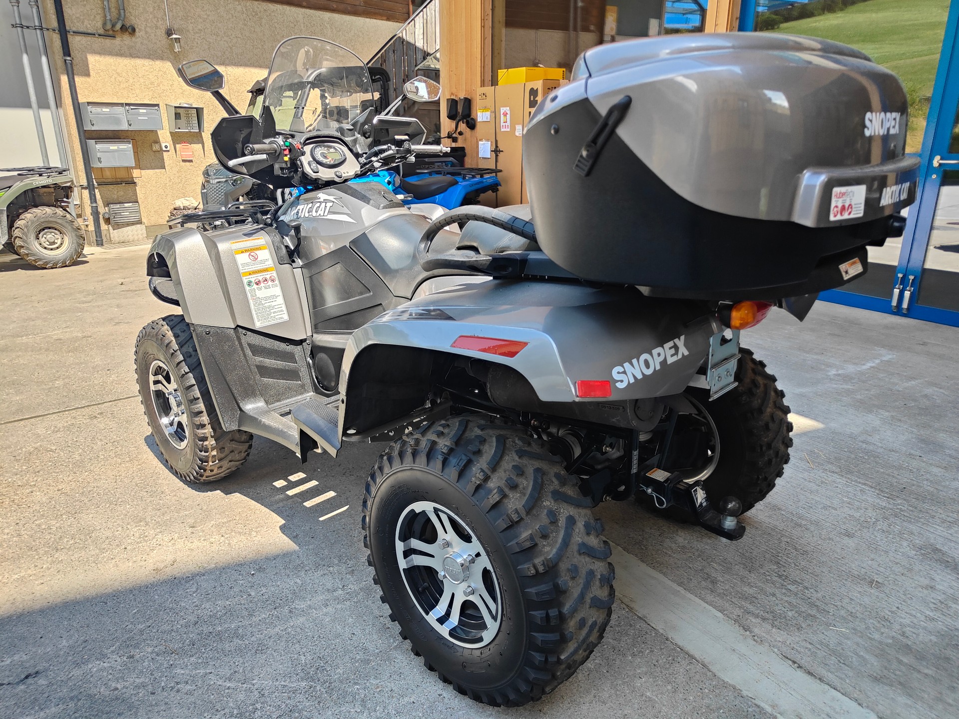 ARCTIC CAT 1000 TRV H2 EFI Cruiser A-image-2