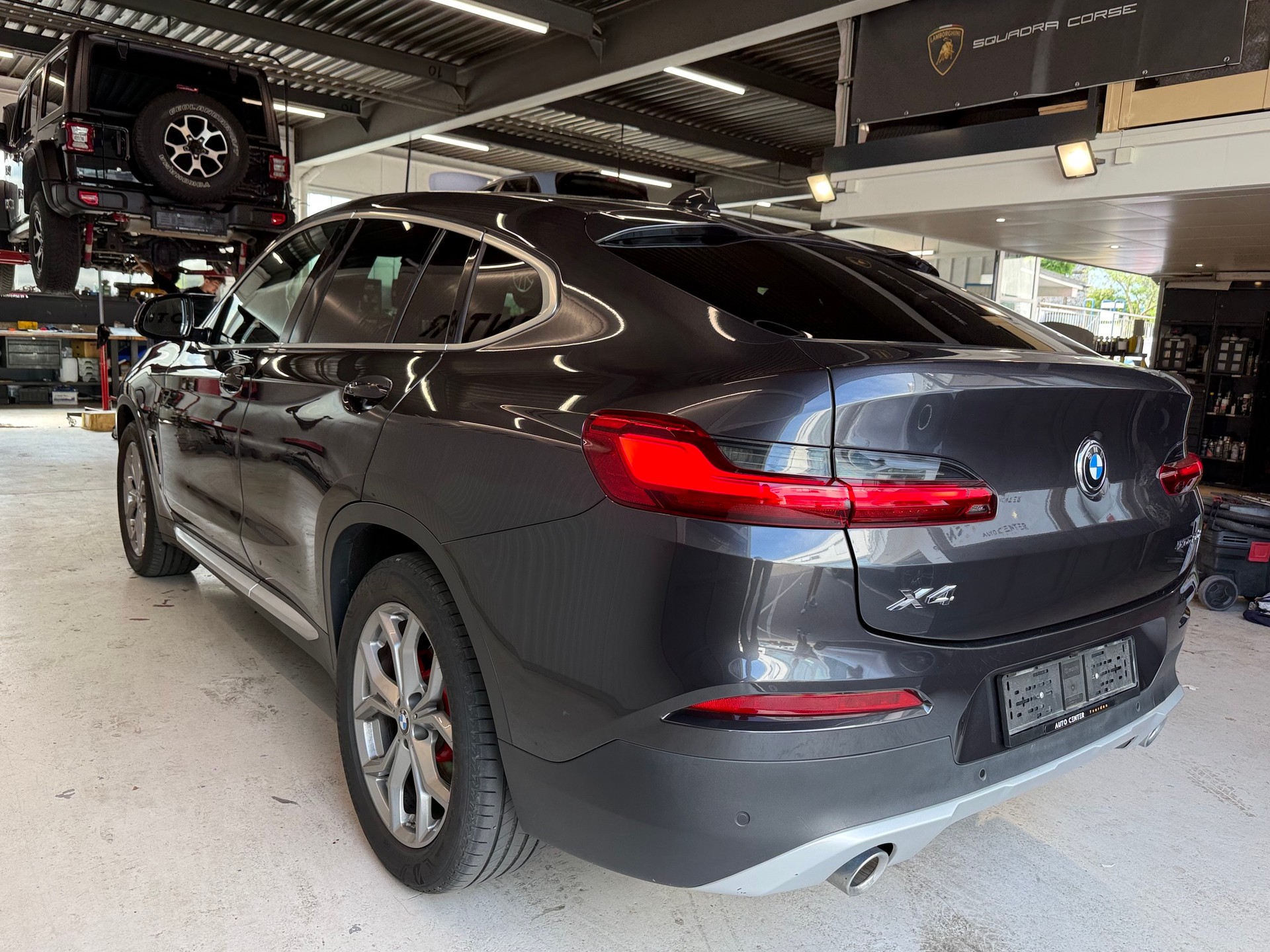 BMW X4 xDrive 20d xLine Steptronic-image-5