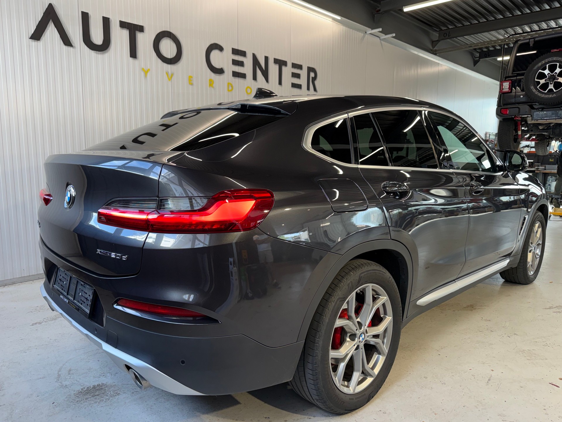 BMW X4 xDrive 20d xLine Steptronic-image-2