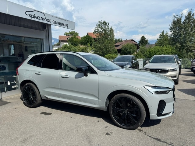 VOLVO XC60 2.0 B5 MH Black Edition AWD-image-1