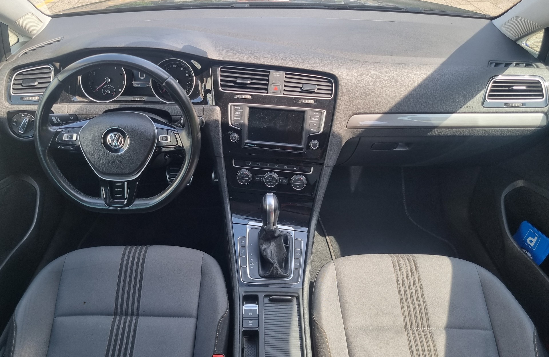 VW Golf Variant 1.4 TSI Allstar R-Line DSG-image-6