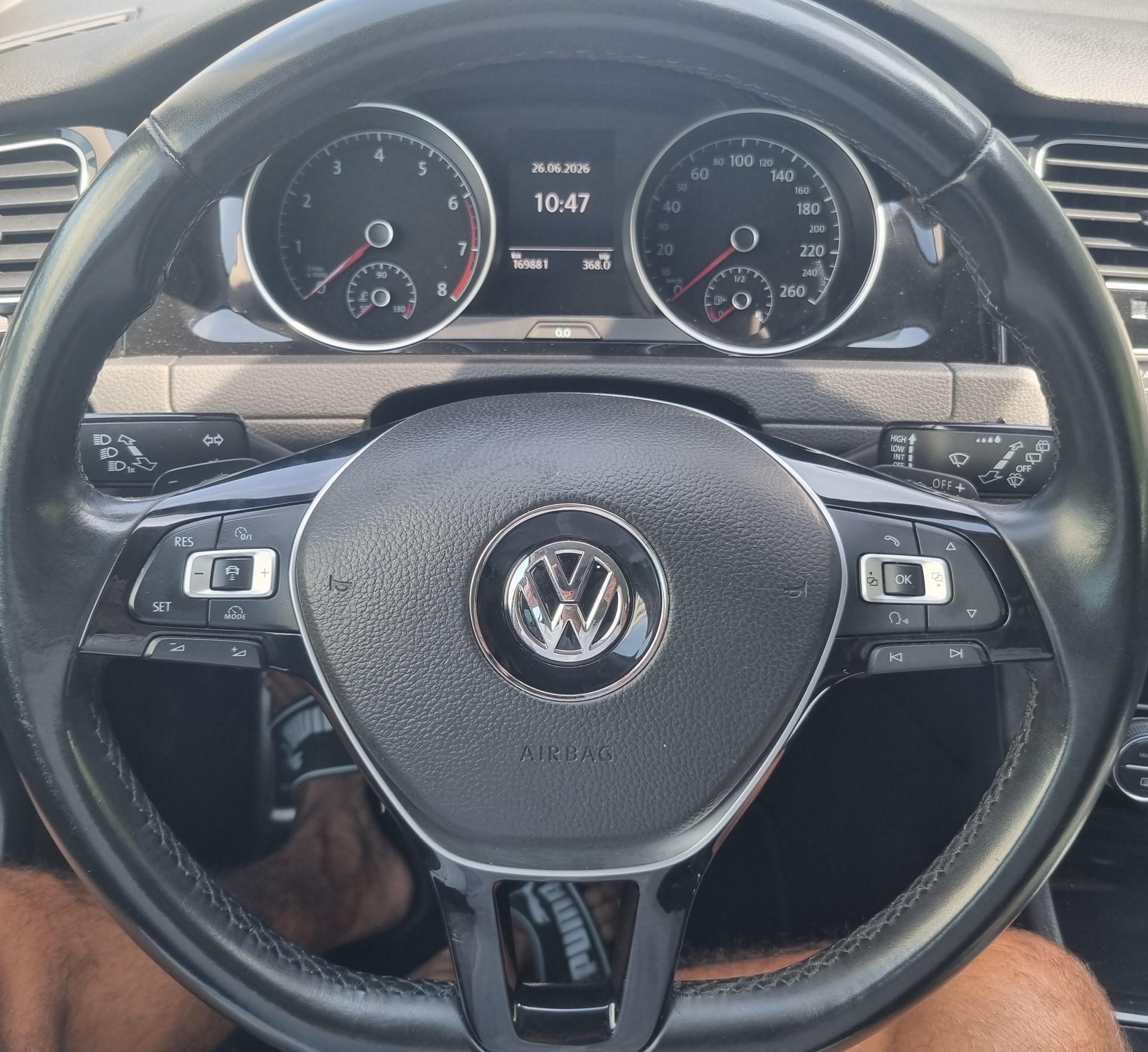VW Golf Variant 1.4 TSI Allstar R-Line DSG-image-10