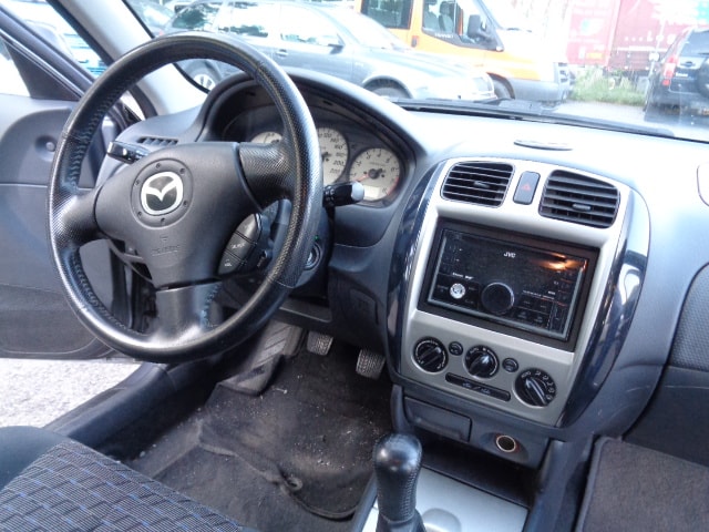 MAZDA 323 F 2.0i-16V GT-image-8