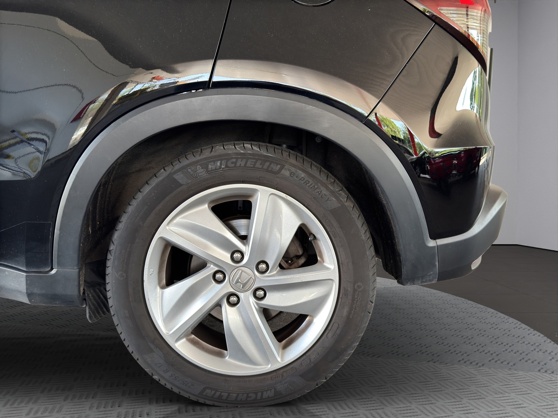 HONDA HR-V 1.5i-VTEC Executive-image-15