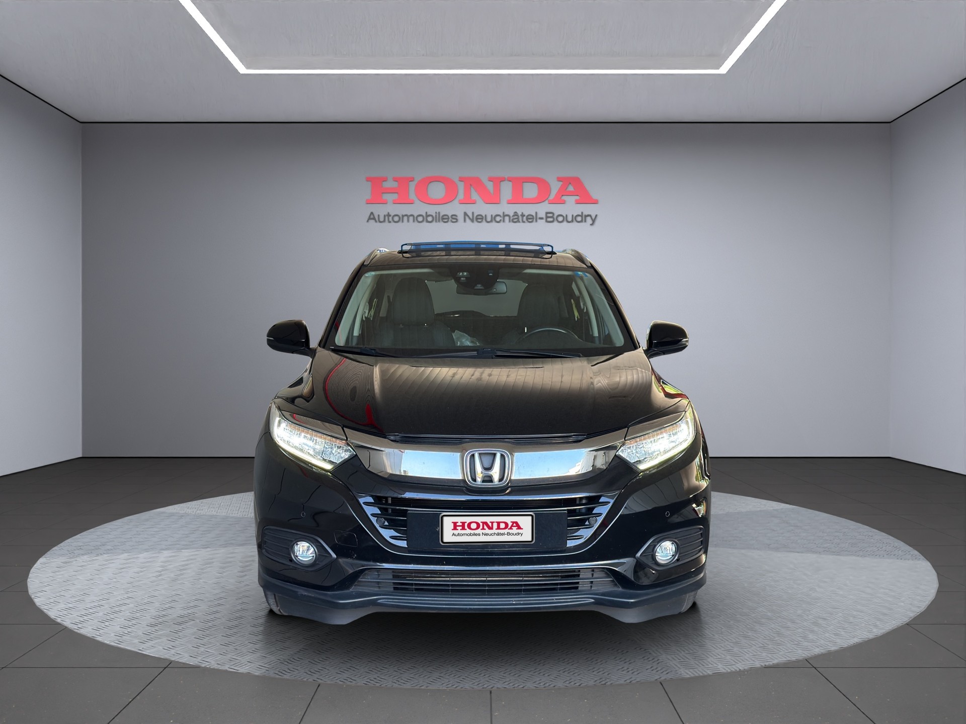 HONDA HR-V 1.5i-VTEC Executive-image-2