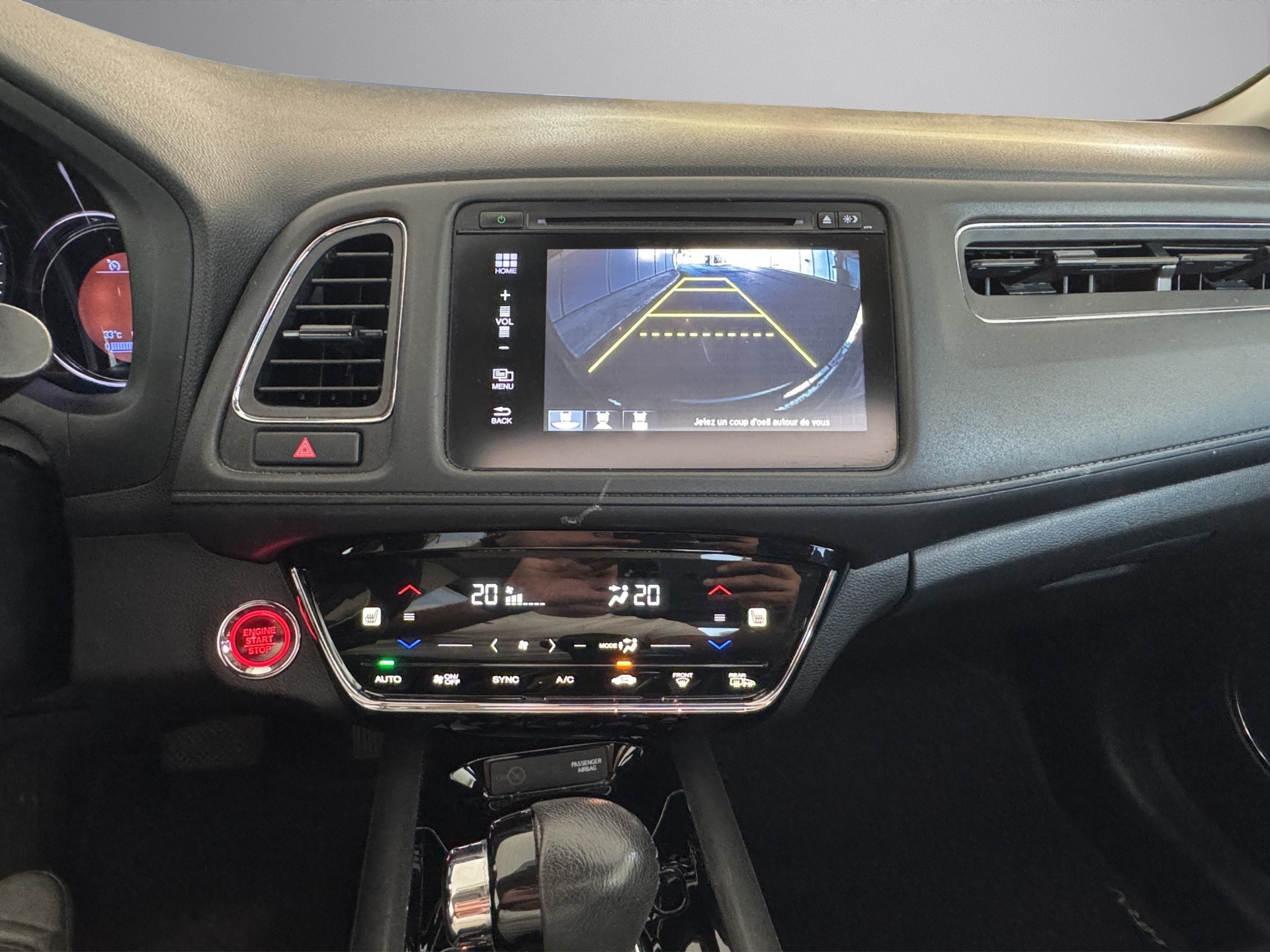 HONDA HR-V 1.5i-VTEC Executive-image-10