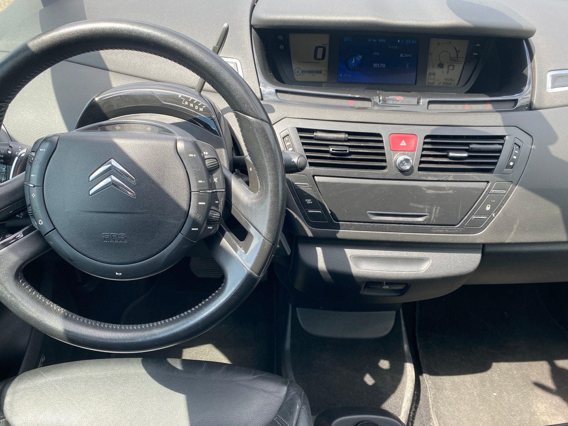 CITROEN C4 Picasso 2.0 HDI Dynamique Automatic-image-6