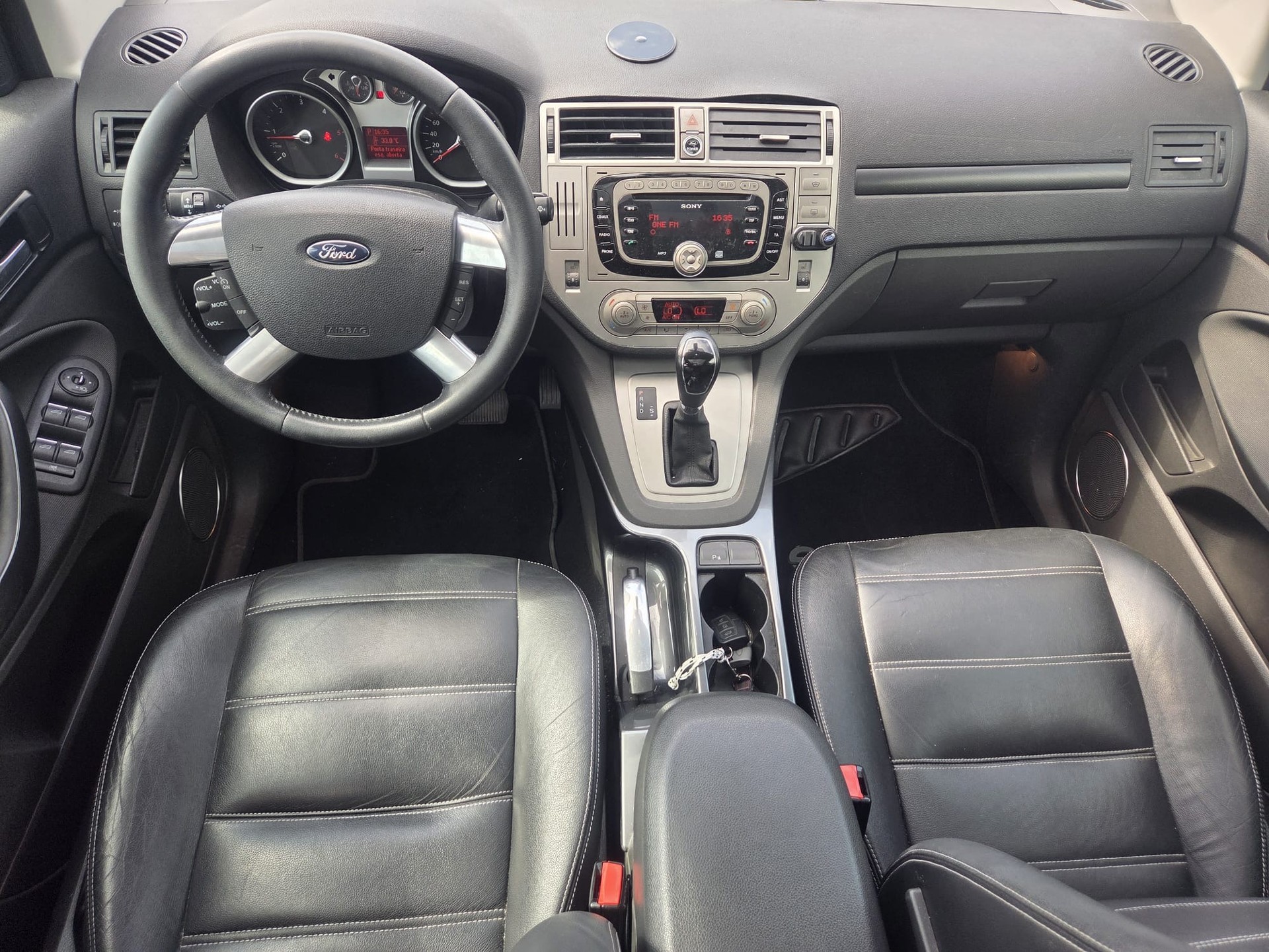 FORD Kuga 2.0 TDCi Titanium 4WD PowerShift-image-5