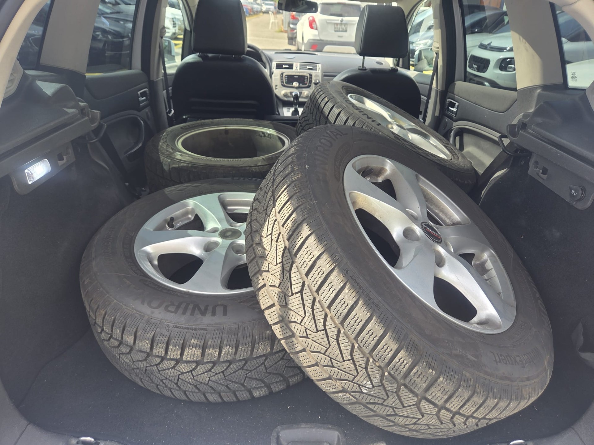 FORD Kuga 2.0 TDCi Titanium 4WD PowerShift-image-9