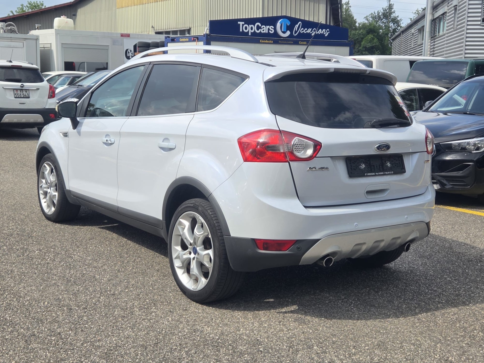 FORD Kuga 2.0 TDCi Titanium 4WD PowerShift-image-3