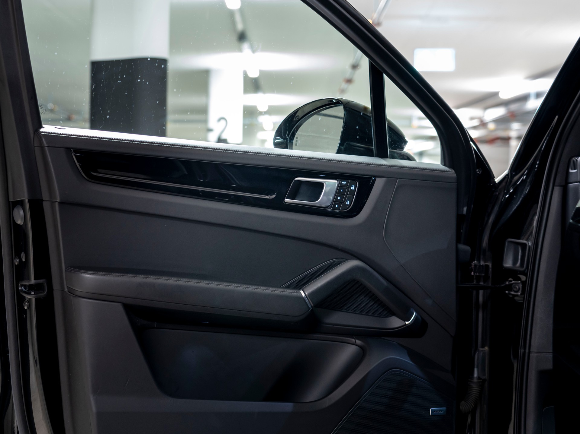 PORSCHE Cayenne E-Hybrid-image-19