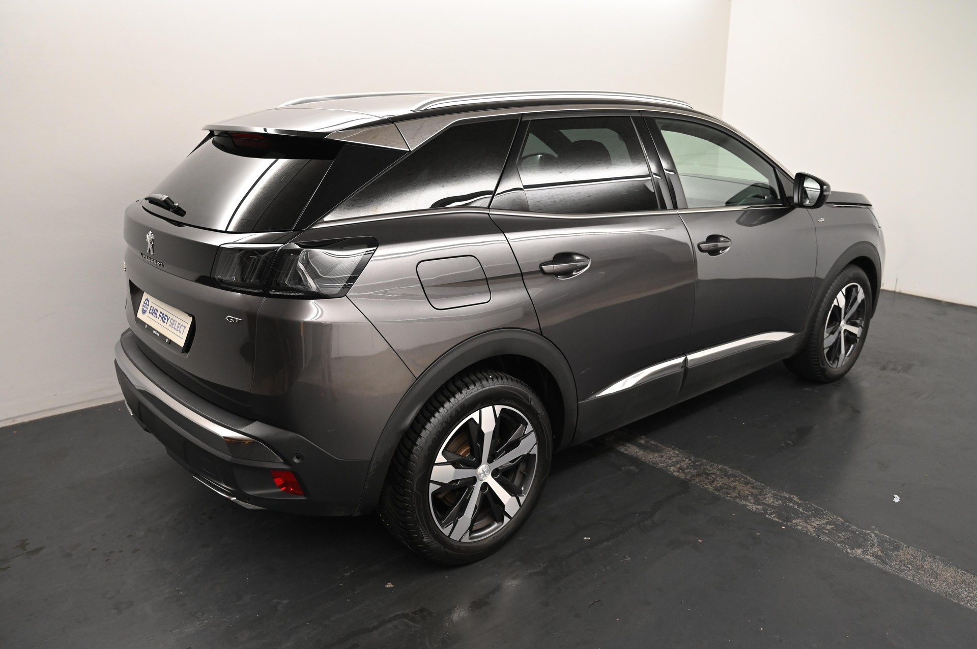 PEUGEOT 3008 1.2 PureTech GT Pack-image-18