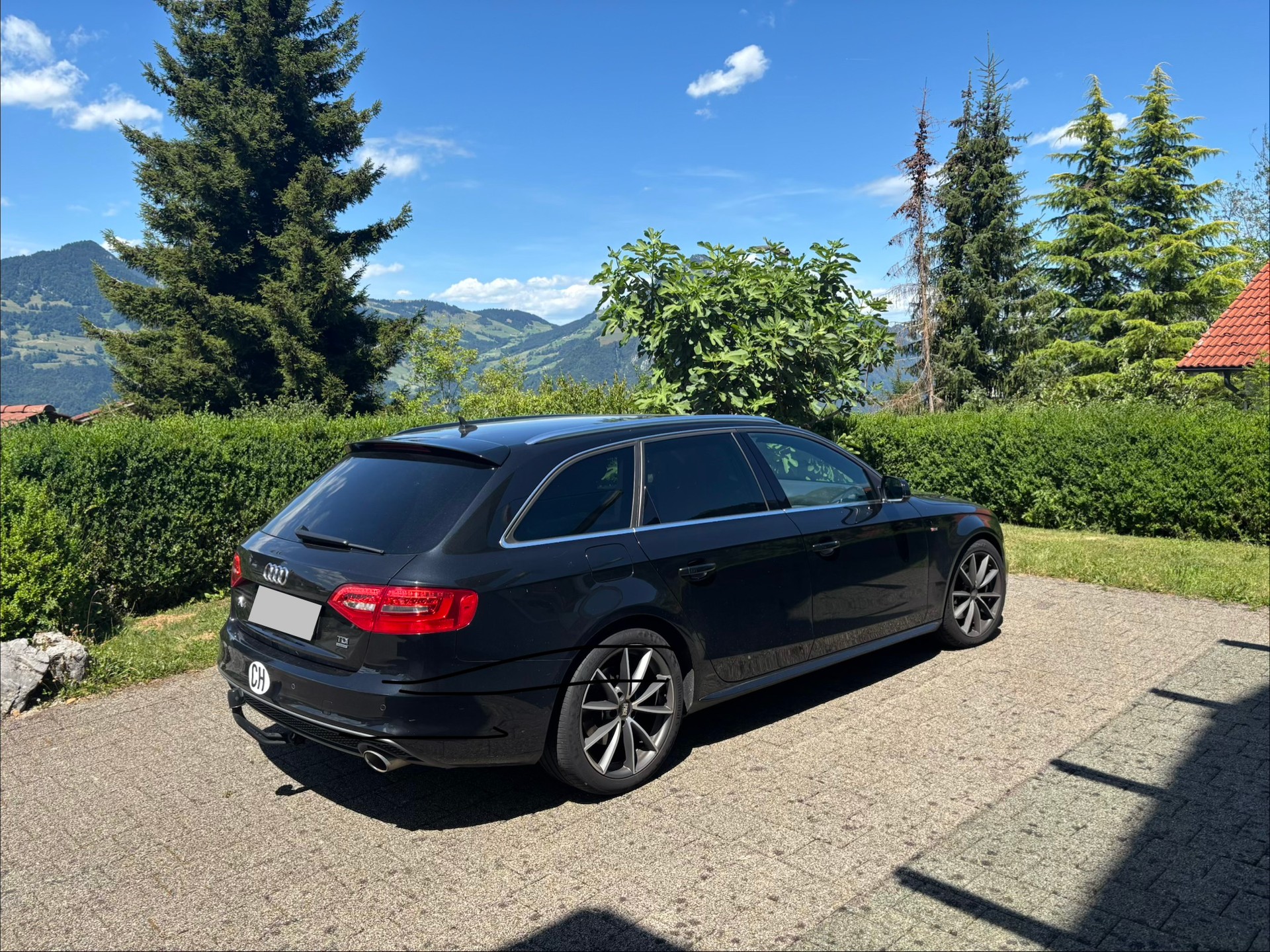 AUDI 3.0 V6 TDI 245 quattro S-Tr-image-1