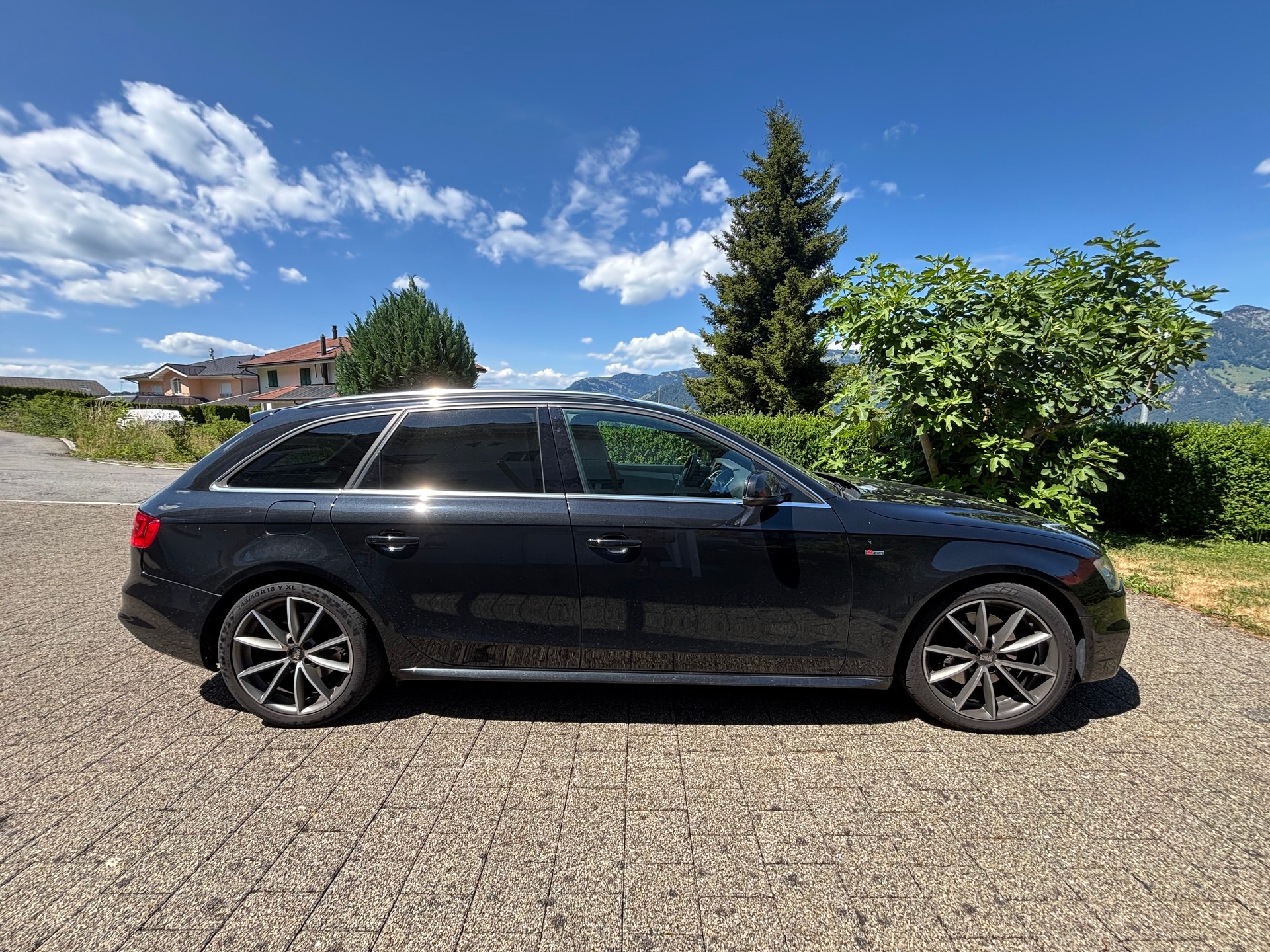 AUDI 3.0 V6 TDI 245 quattro S-Tr-image-2