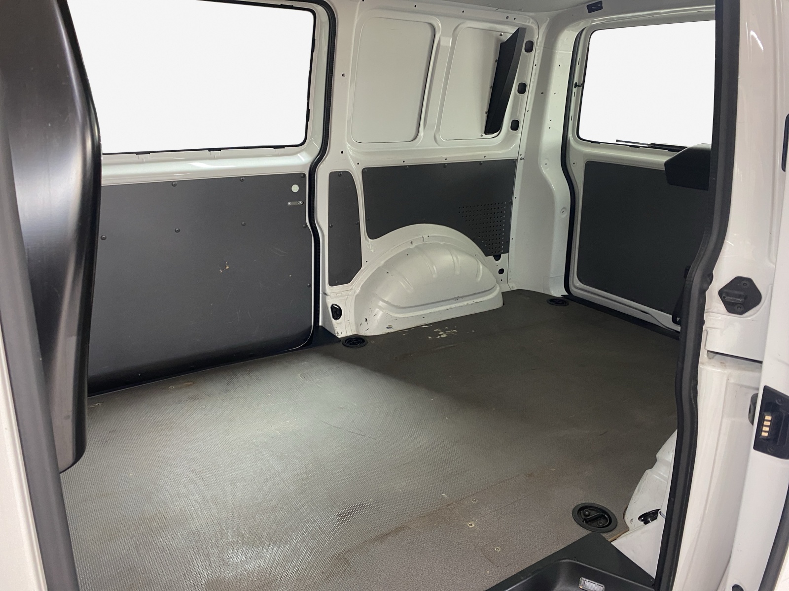 VW T6.1 2.0 TDI-image-11