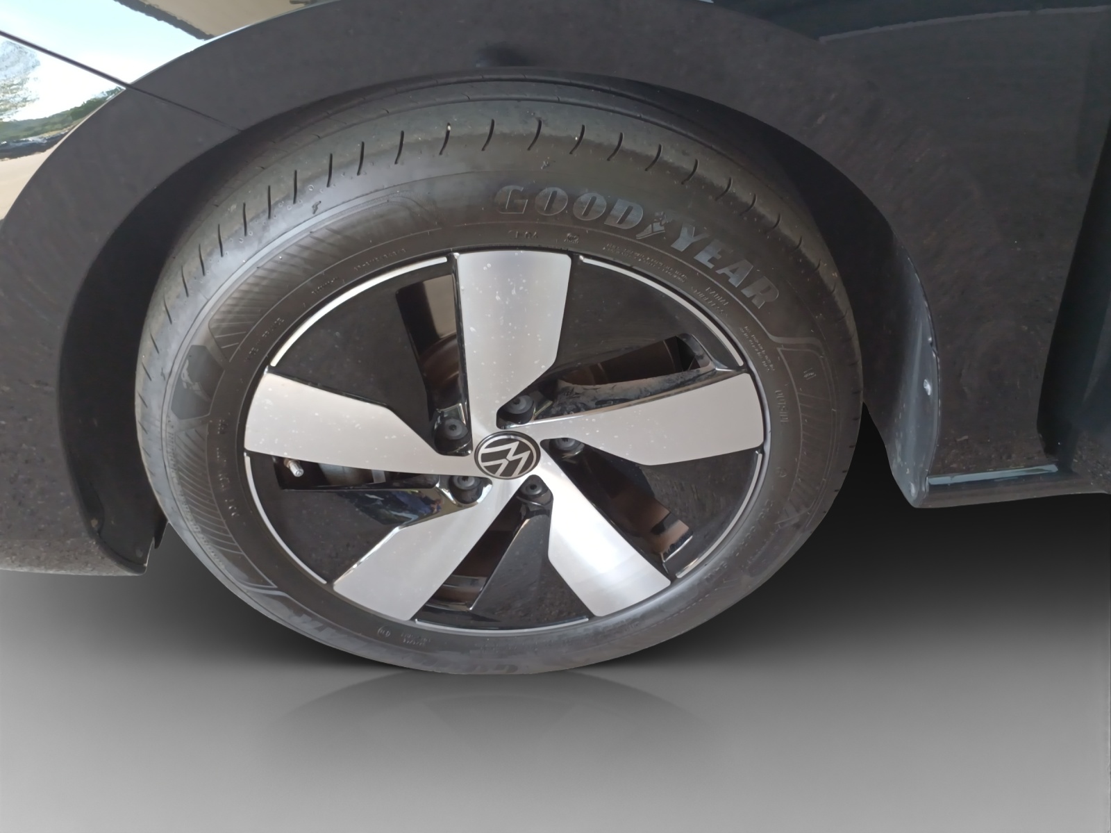 VW Passat Variant 2.0 TDI evo Business 4 Motion DSG-image-13
