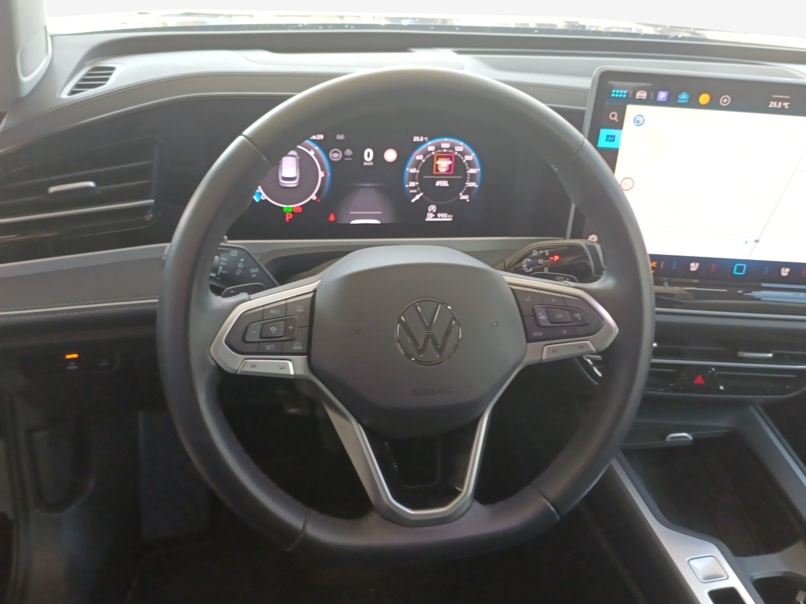 VW Passat Variant 2.0 TDI evo Business 4 Motion DSG-image-9