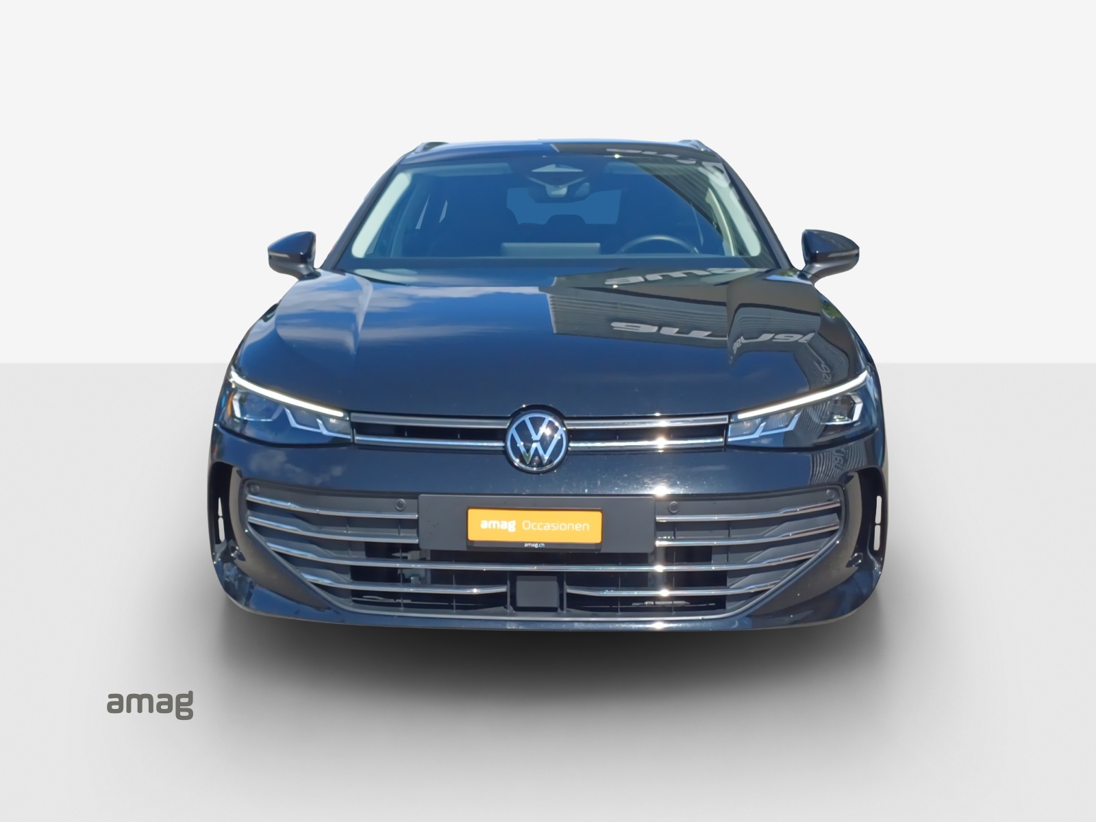 VW Passat Variant 2.0 TDI evo Business 4 Motion DSG-image-6