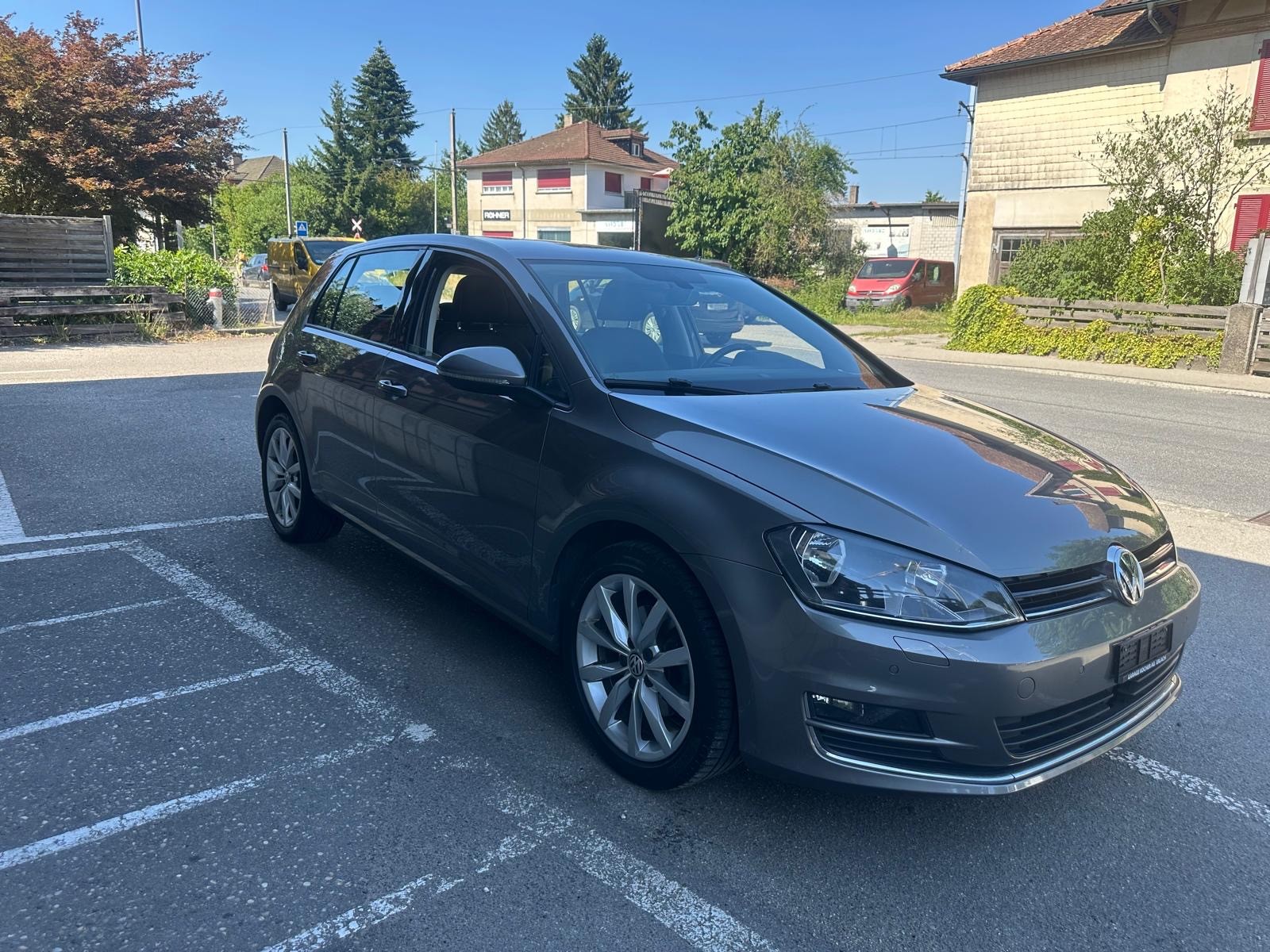 VW Golf 1.4 TSI Highline DSG-image-0