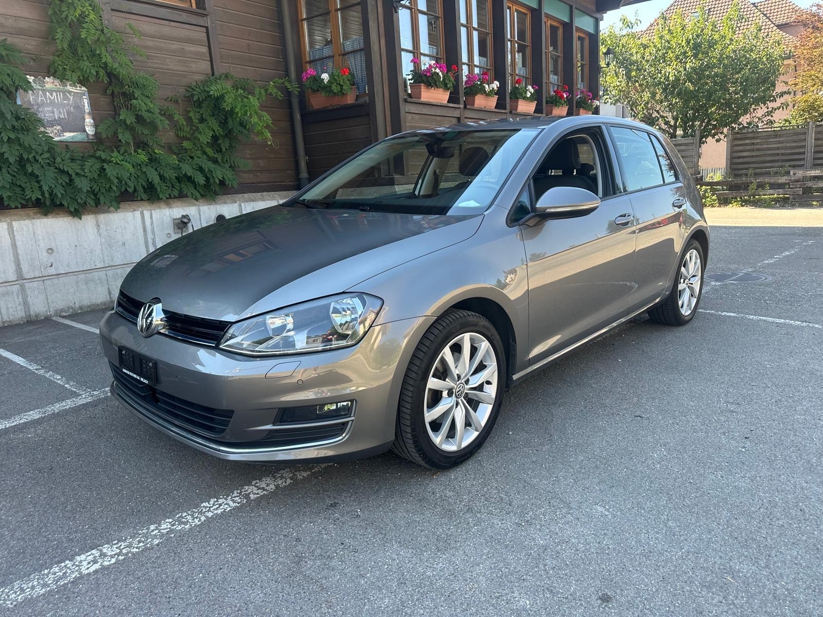 VW Golf 1.4 TSI Highline DSG-image-1