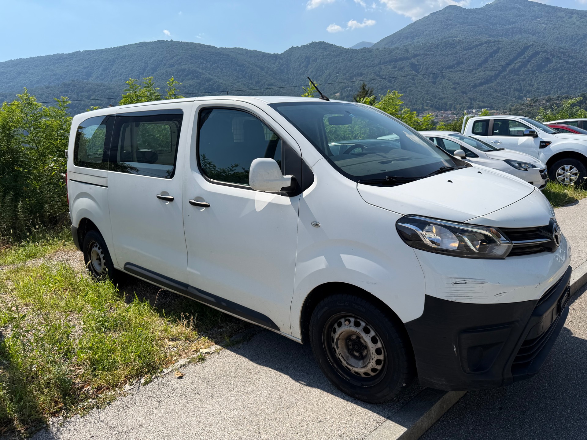 TOYOTA Proace 2.0D Panel Van L1 Luna-image-2