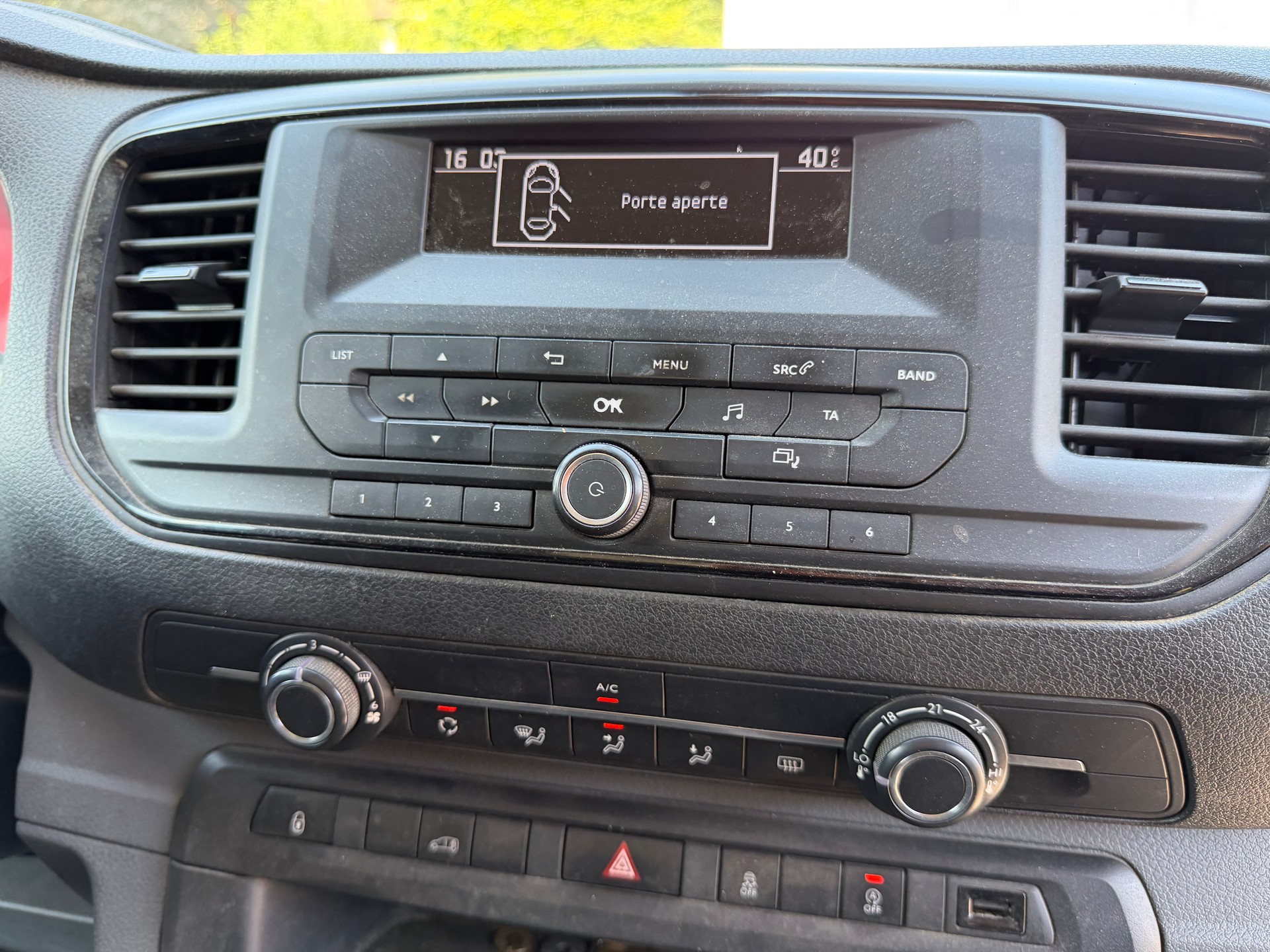 TOYOTA Proace 2.0D Panel Van L1 Luna-image-11