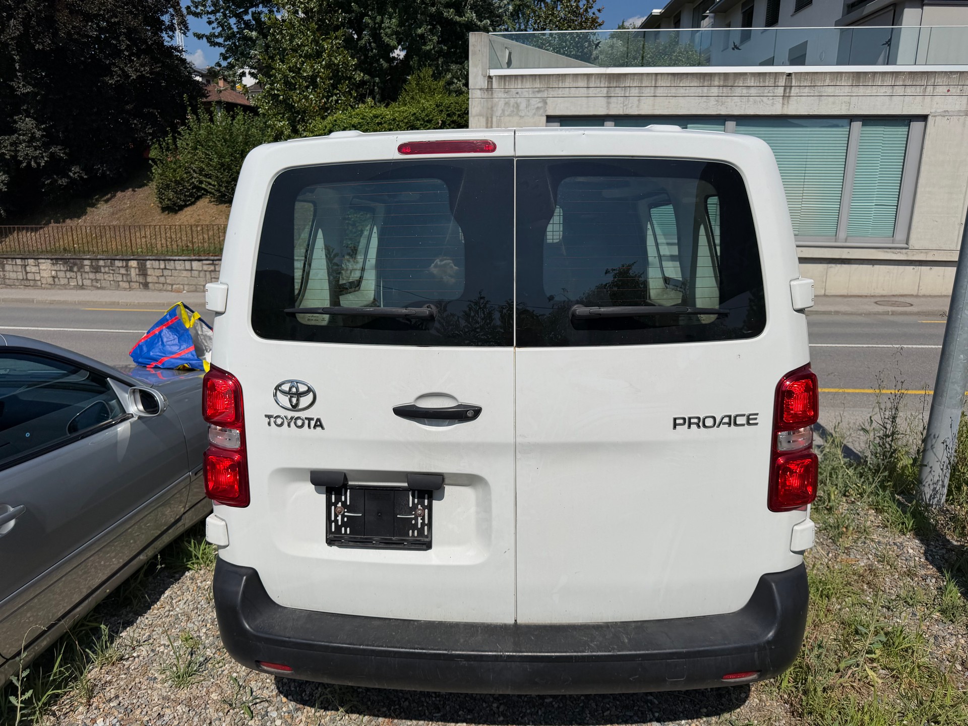 TOYOTA Proace 2.0D Panel Van L1 Luna-image-4