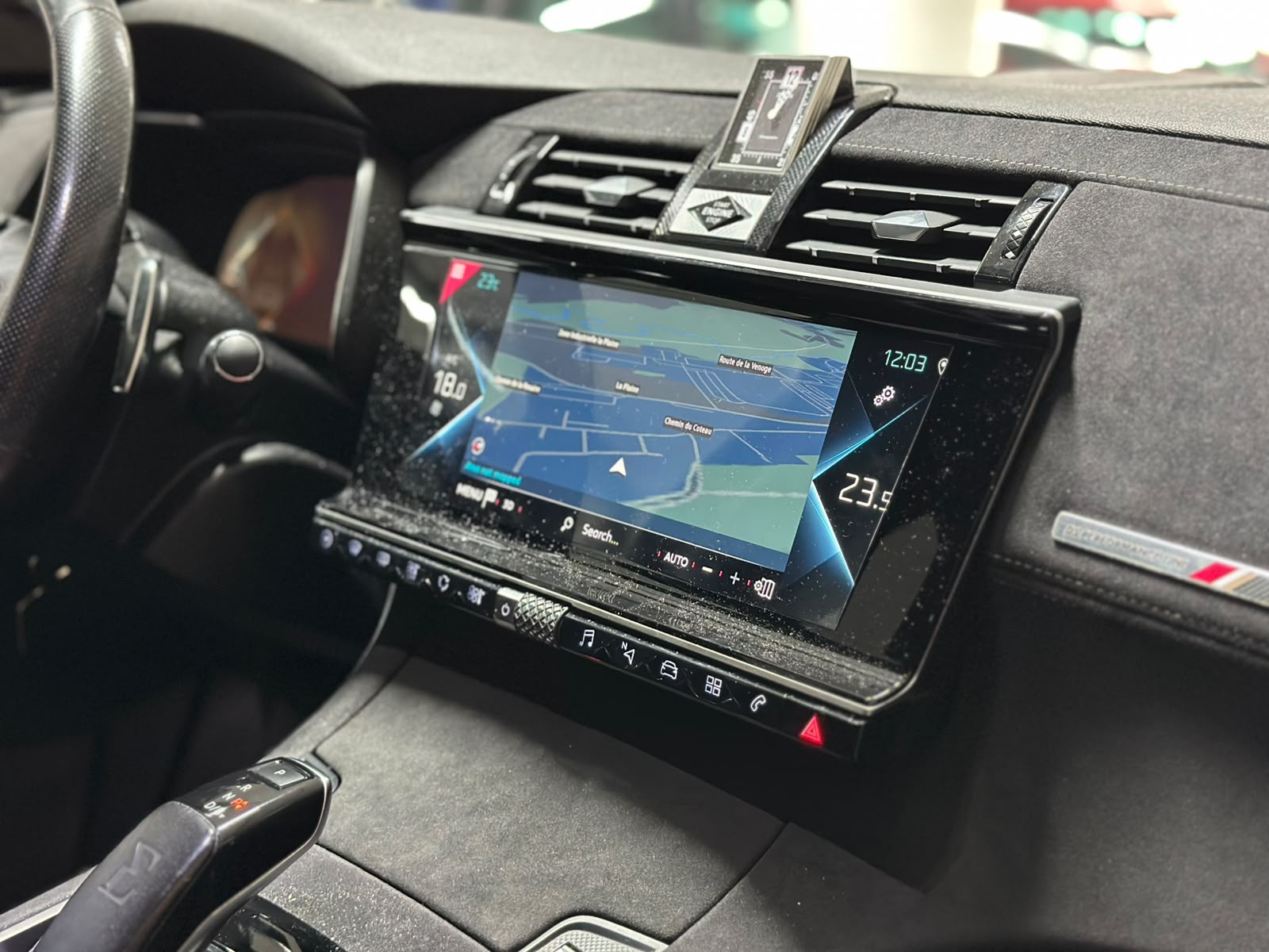 DS AUTOMOBILES DS 7 Crossback E-Tense 300 Performance Line-image-12