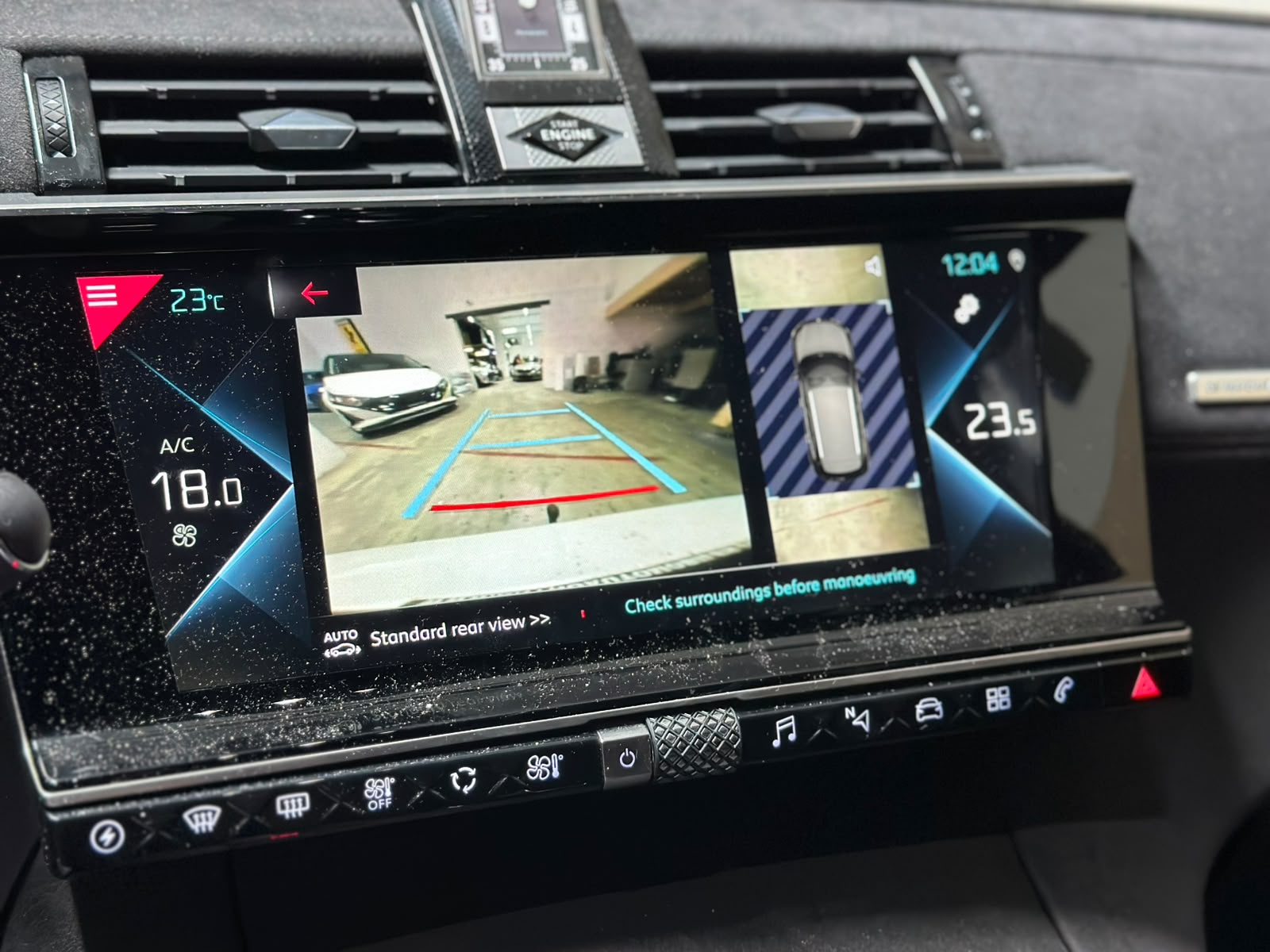 DS AUTOMOBILES DS 7 Crossback E-Tense 300 Performance Line-image-10