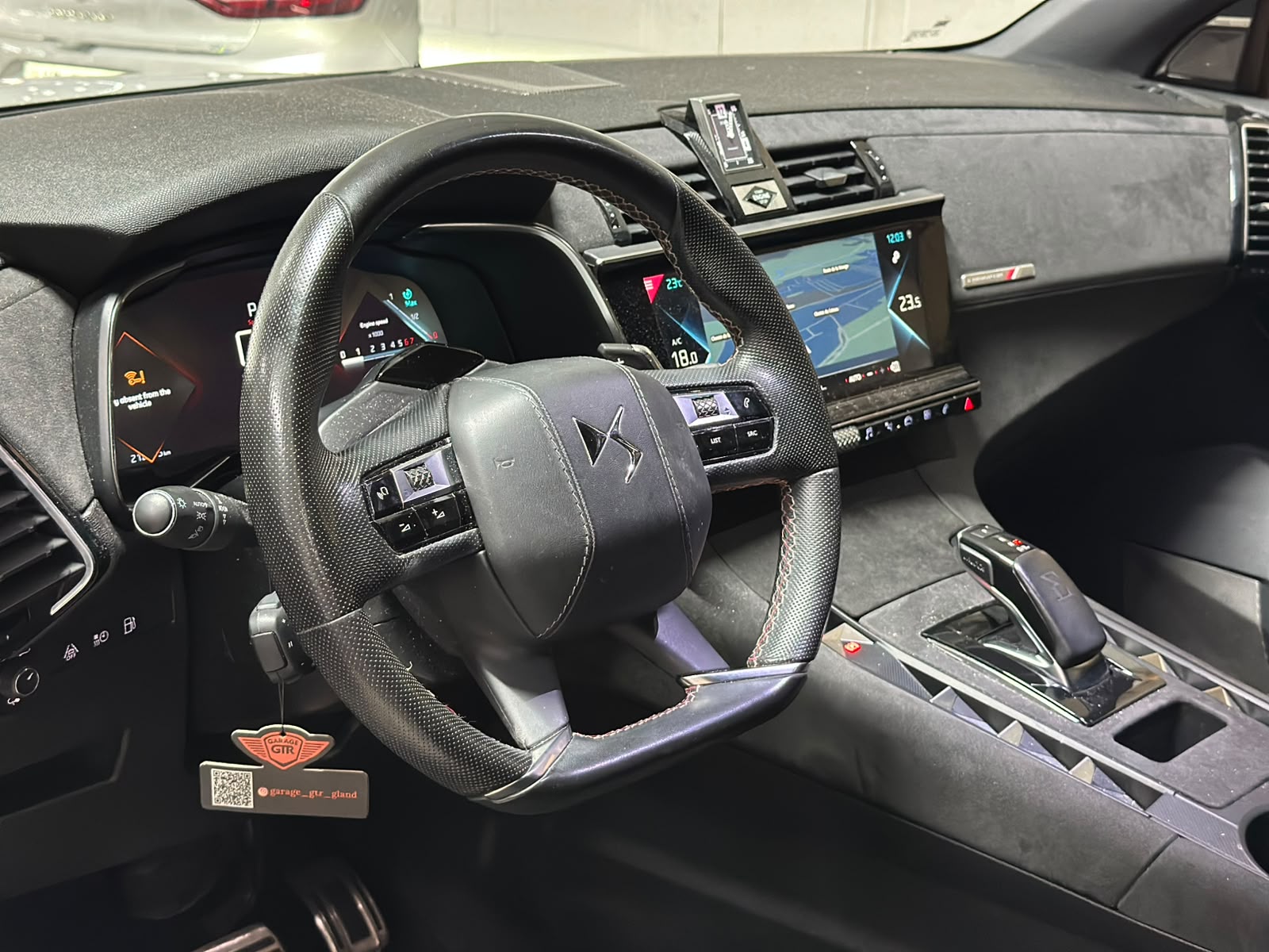 DS AUTOMOBILES DS 7 Crossback E-Tense 300 Performance Line-image-8