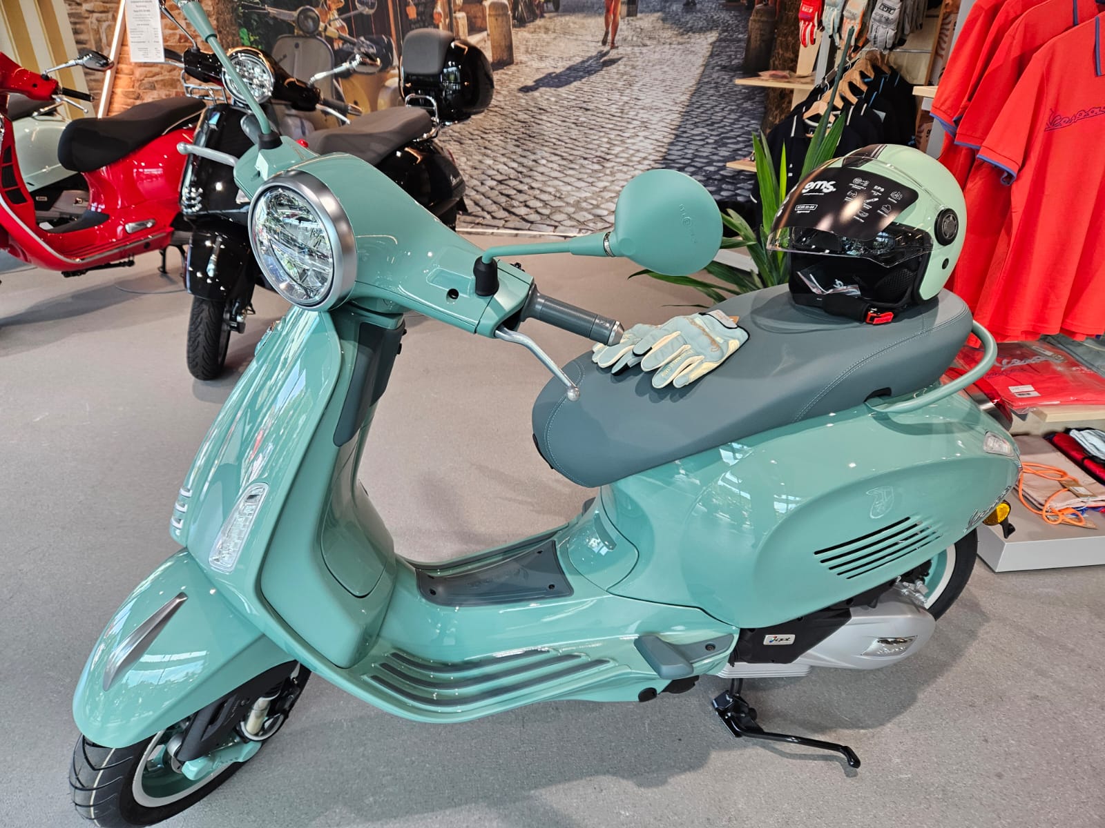 PIAGGIO Vespa Primavera 125 80th Euro 5+-image-14