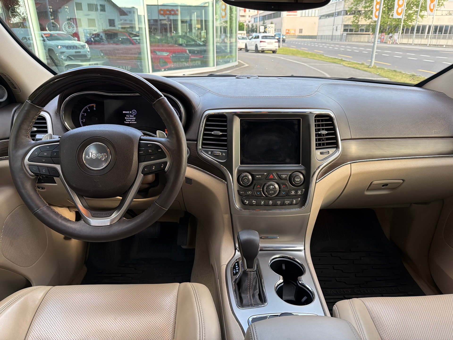 JEEP Grand Cherokee 3.0 CRD Overland Automatic-image-11