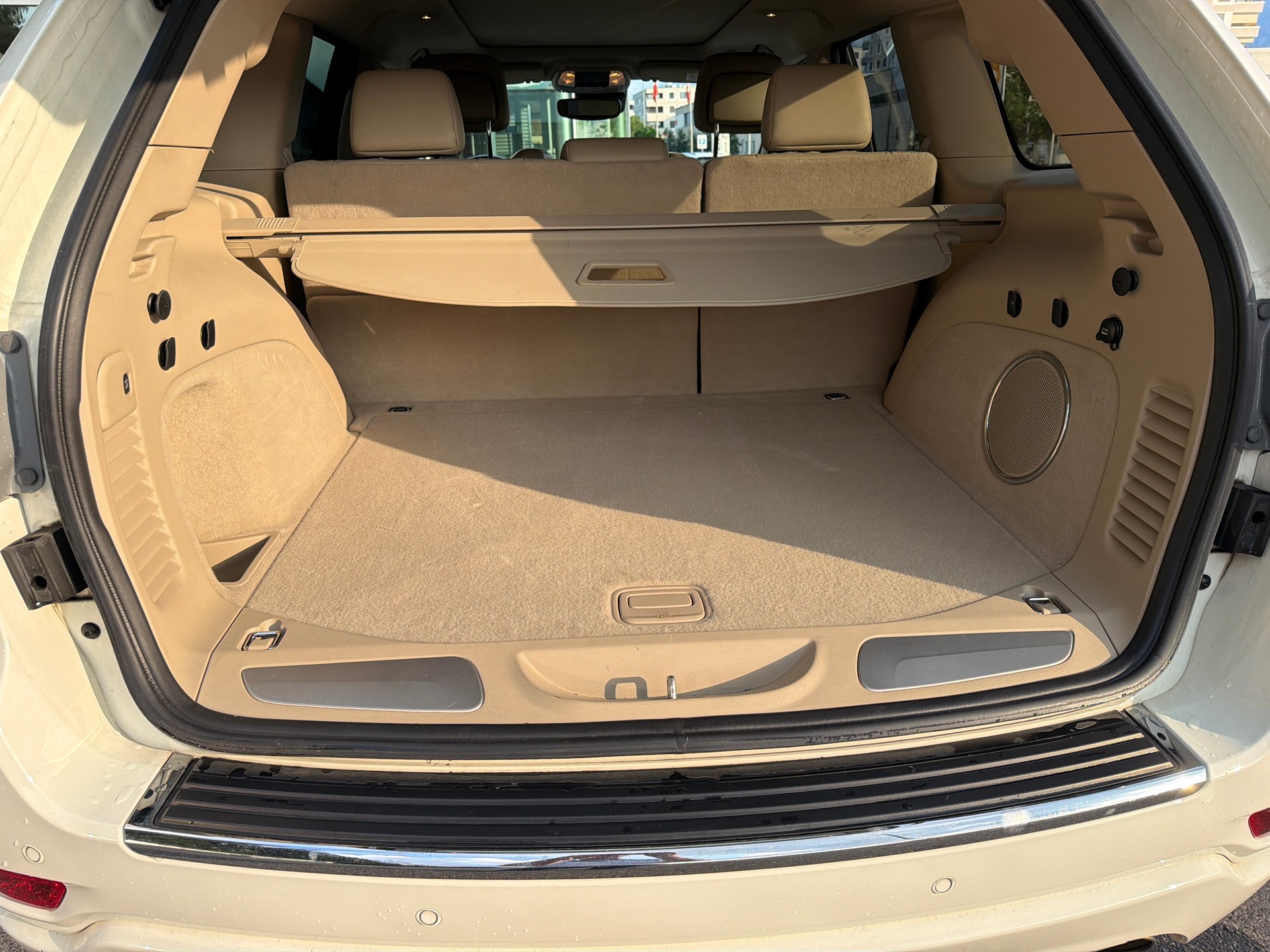 JEEP Grand Cherokee 3.0 CRD Overland Automatic-image-9