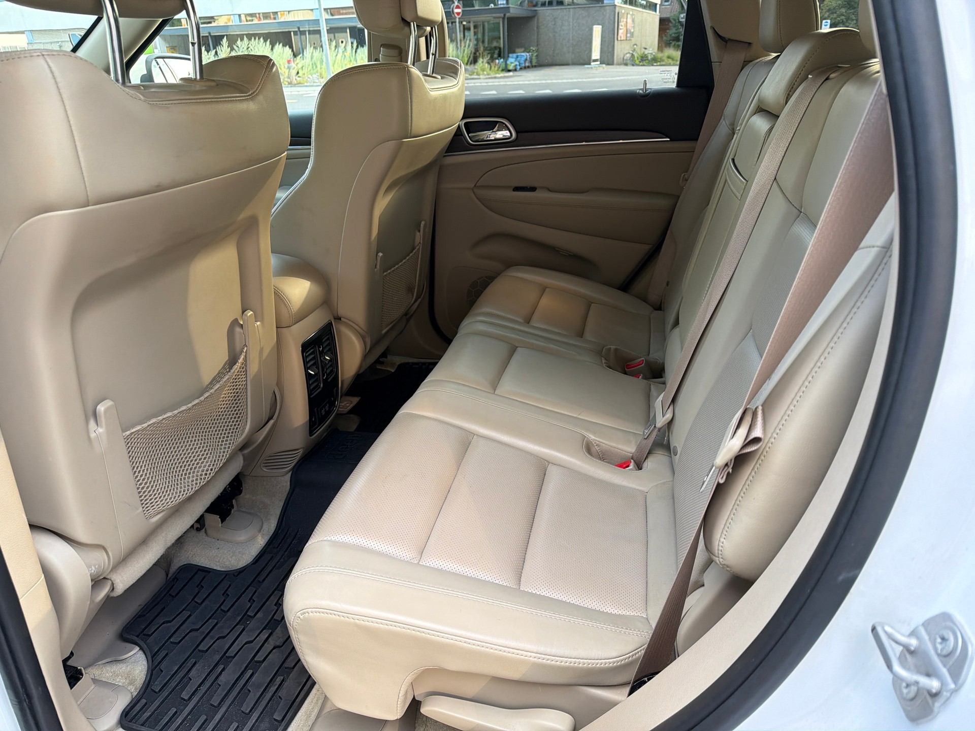 JEEP Grand Cherokee 3.0 CRD Overland Automatic-image-10