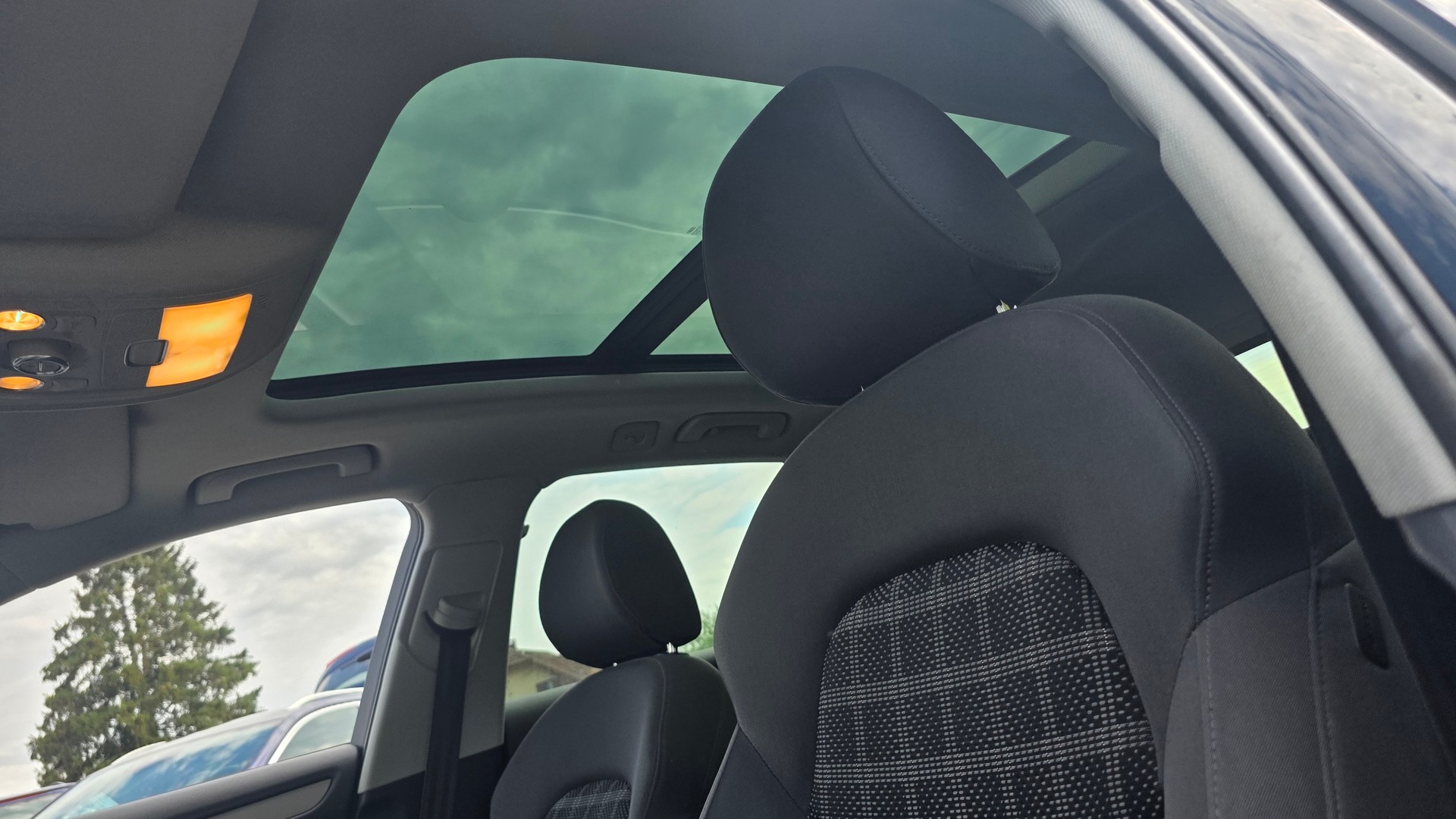 AUDI A4 Avant 1.8 TFSI multitronic-image-9