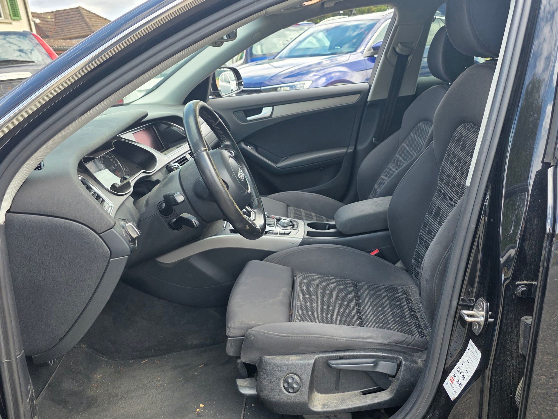 AUDI A4 Avant 1.8 TFSI multitronic-image-7