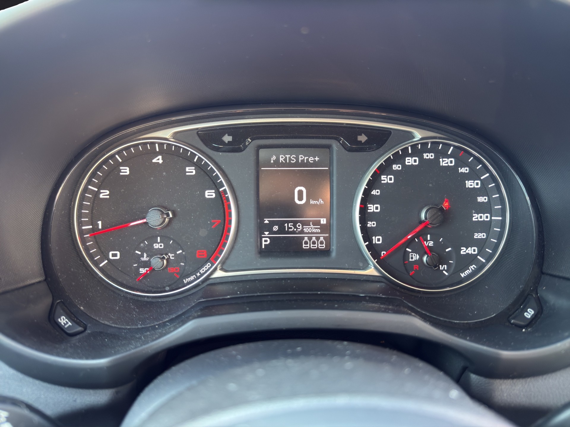 AUDI A1 Sportback 1.4 TFSI Sport S-tronic-image-9