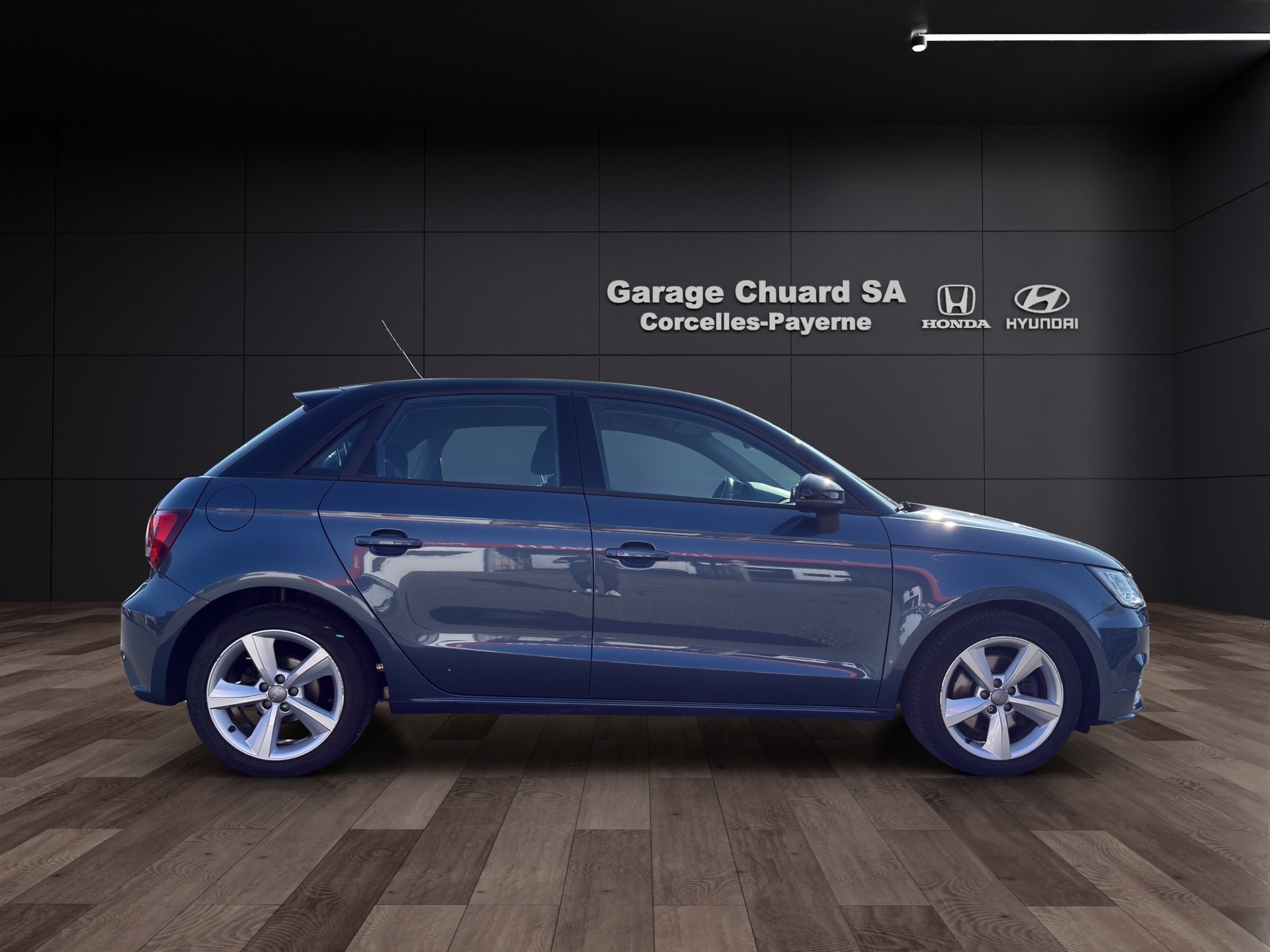 AUDI A1 Sportback 1.4 TFSI Sport S-tronic-image-3