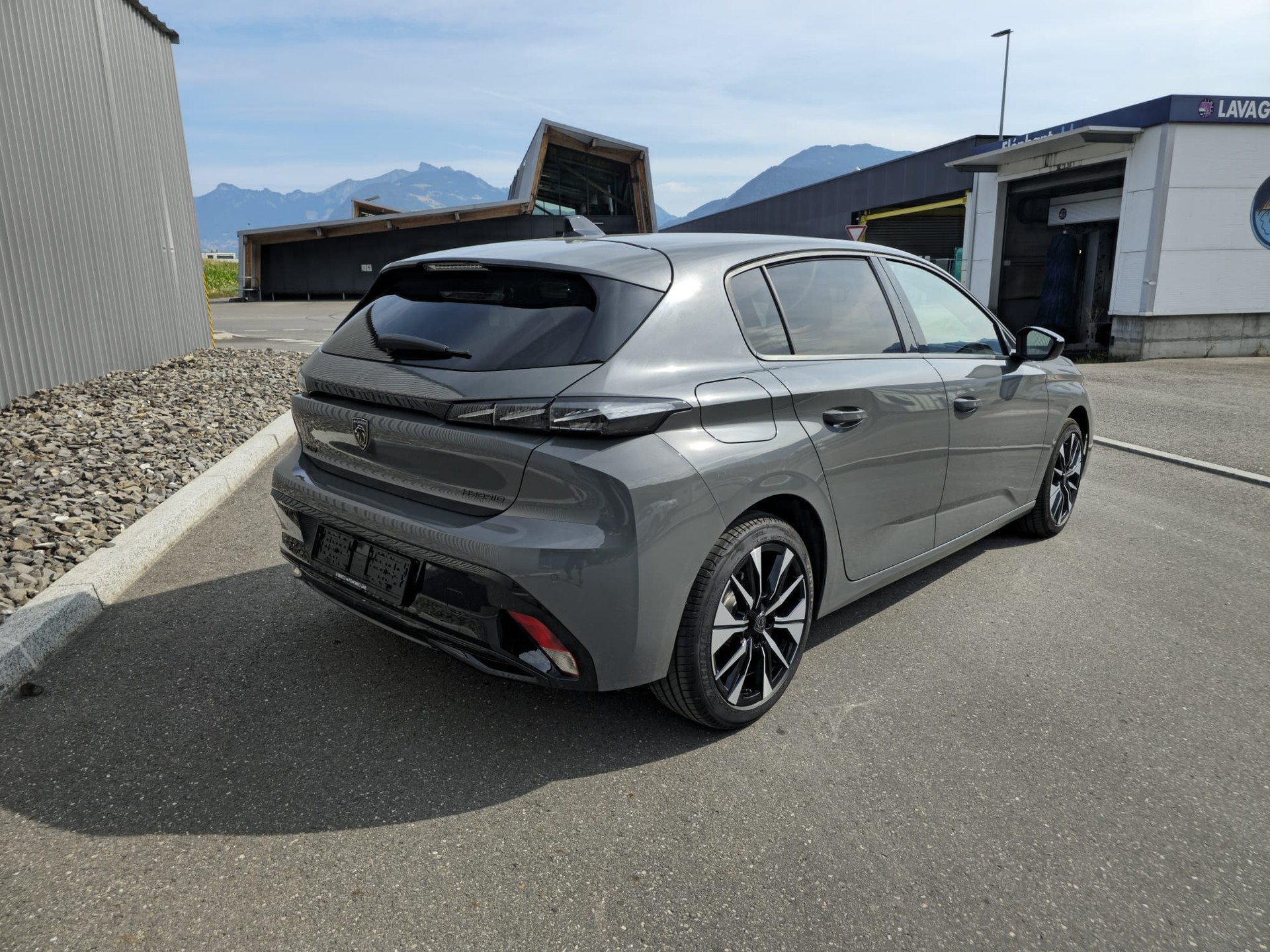 PEUGEOT 308 1.2 HEV 145 GT-showroom-element-3