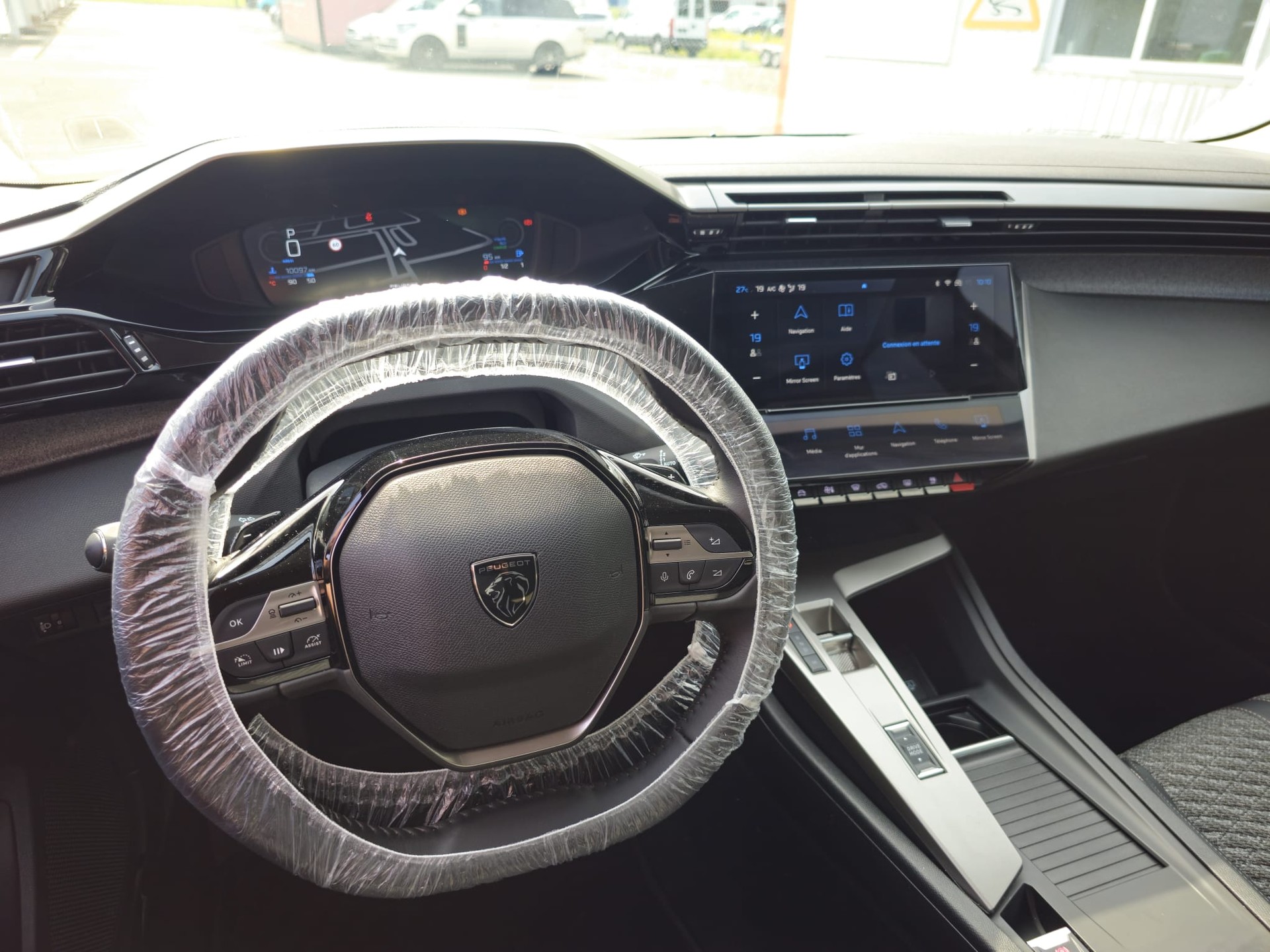 PEUGEOT 308 1.2 HEV 145 GT-image-10