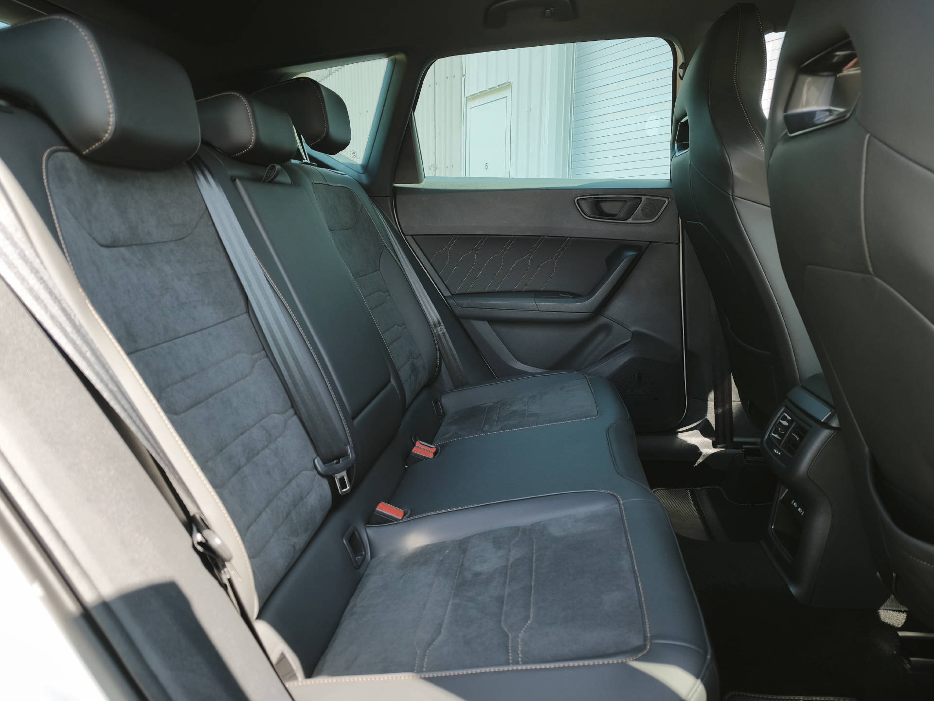 CUPRA Ateca 2.0 TSI VZ 4Drive DSG-image-12