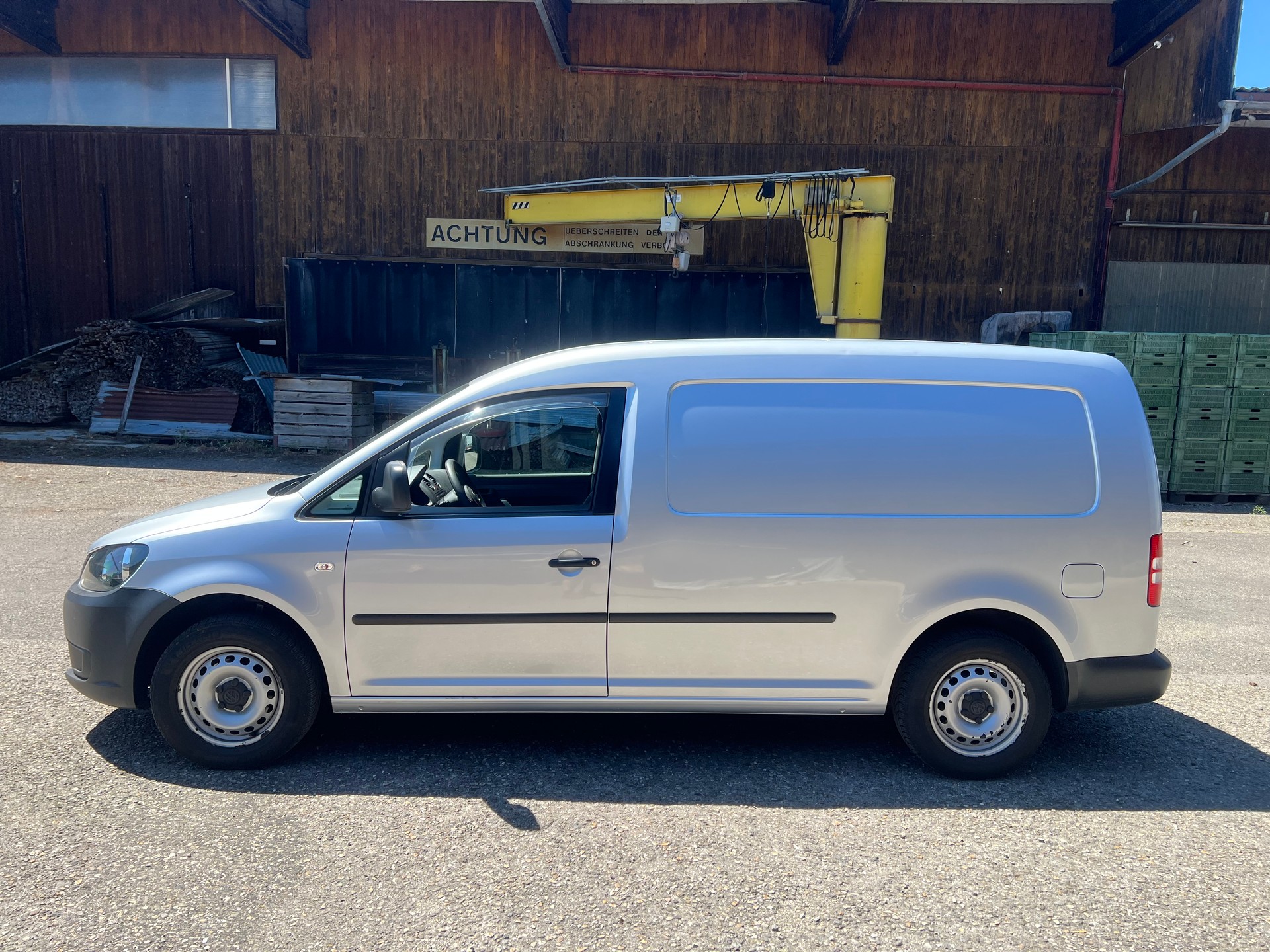 VW Caddy Maxi 1.6 TDI Blue Motion Technology DSG-image-1