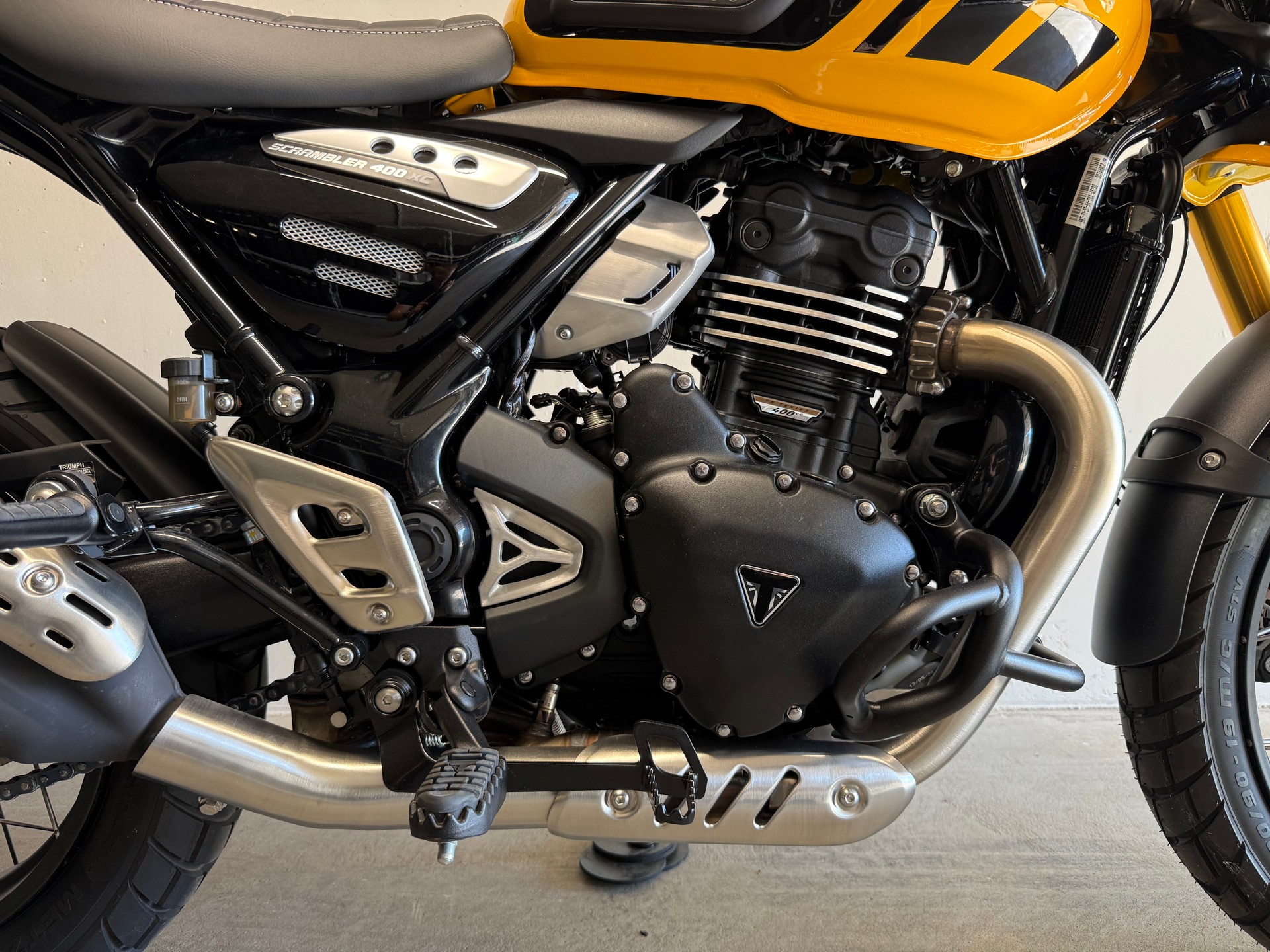 TRIUMPH 400 XC-image-10