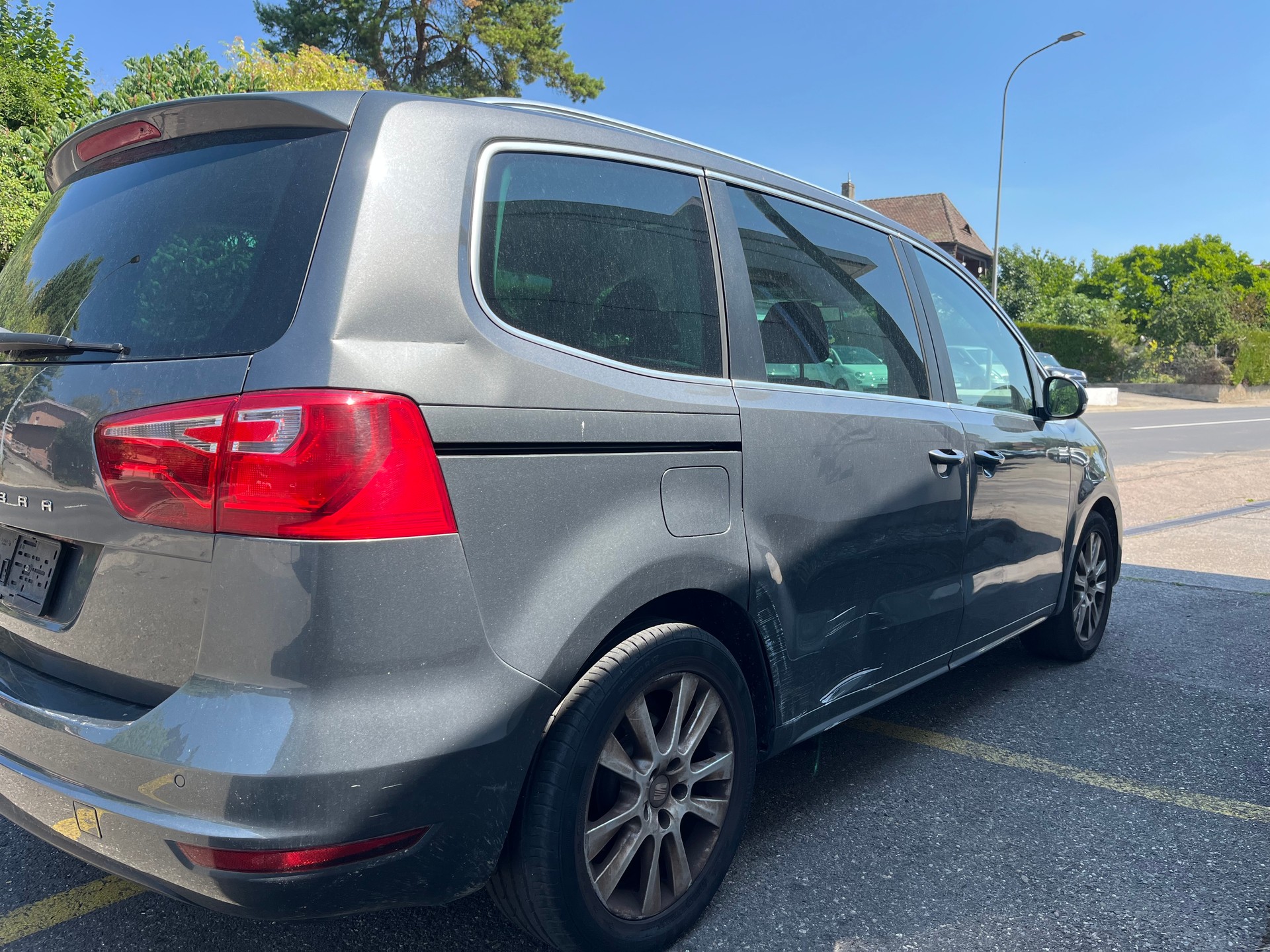 SEAT Alhambra 1.4 TSI Budget-image-4
