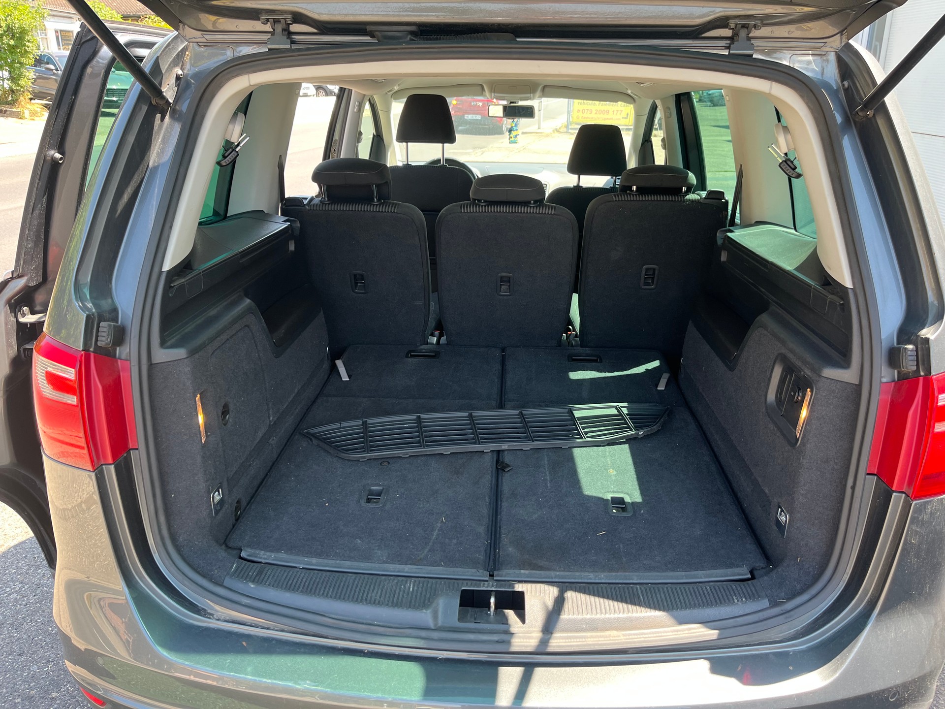 SEAT Alhambra 1.4 TSI Budget-image-7