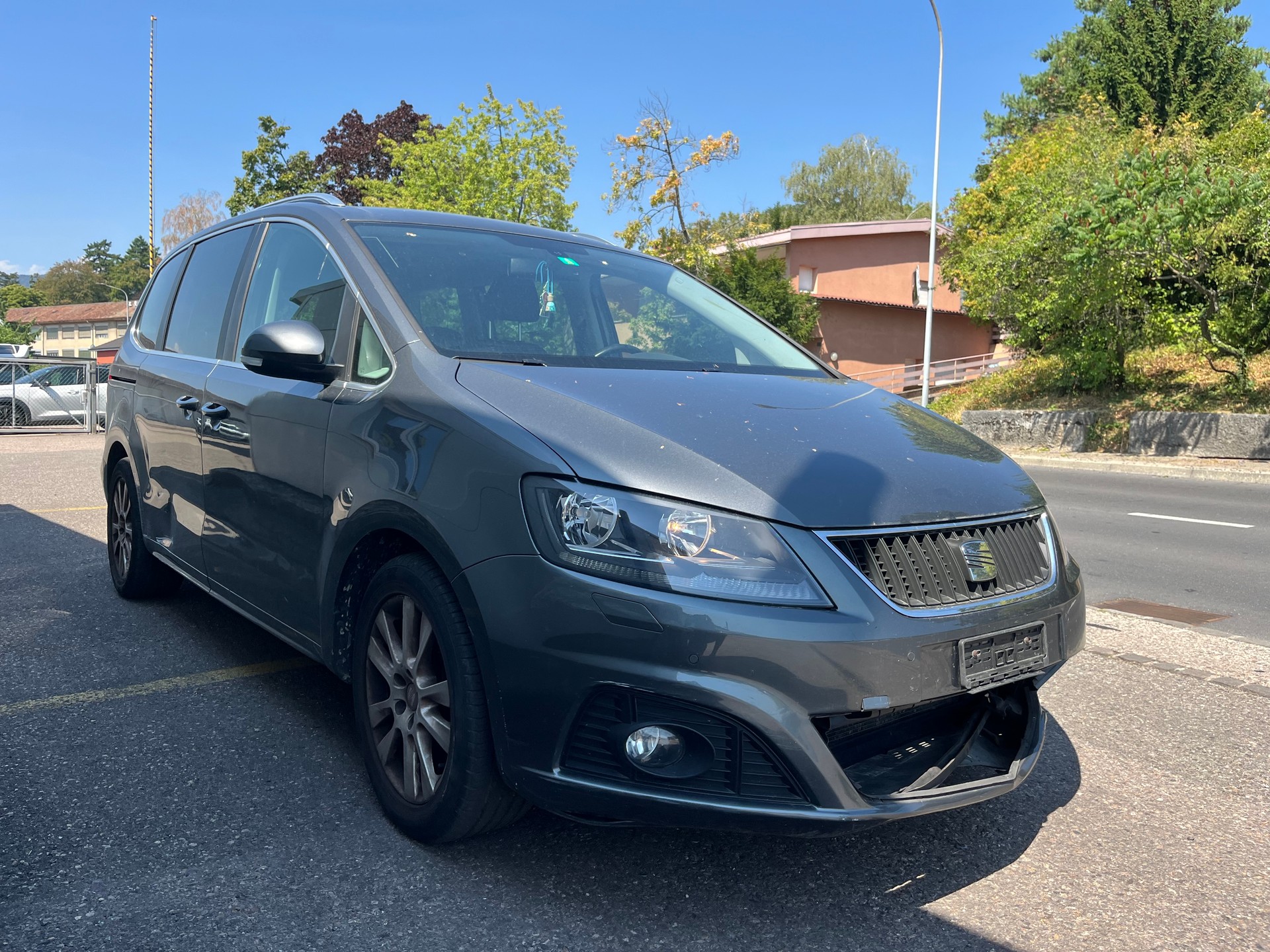 SEAT Alhambra 1.4 TSI Budget-image-1