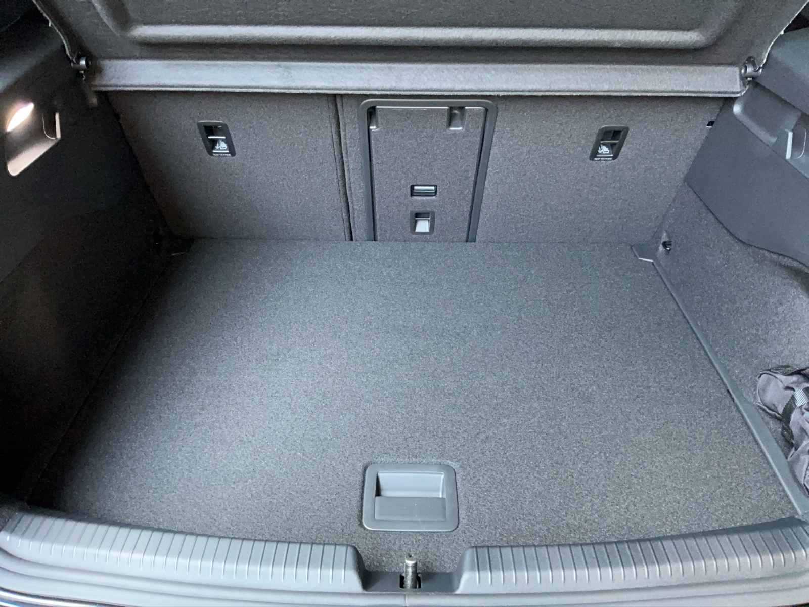 VW ID.3 Neo 79 kWh 231 PS Style-image-11