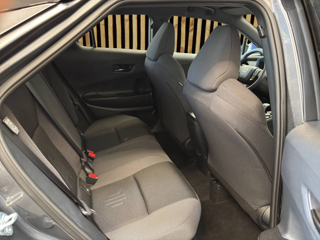 TOYOTA C-HR 1.8 HEV Trend-image-5